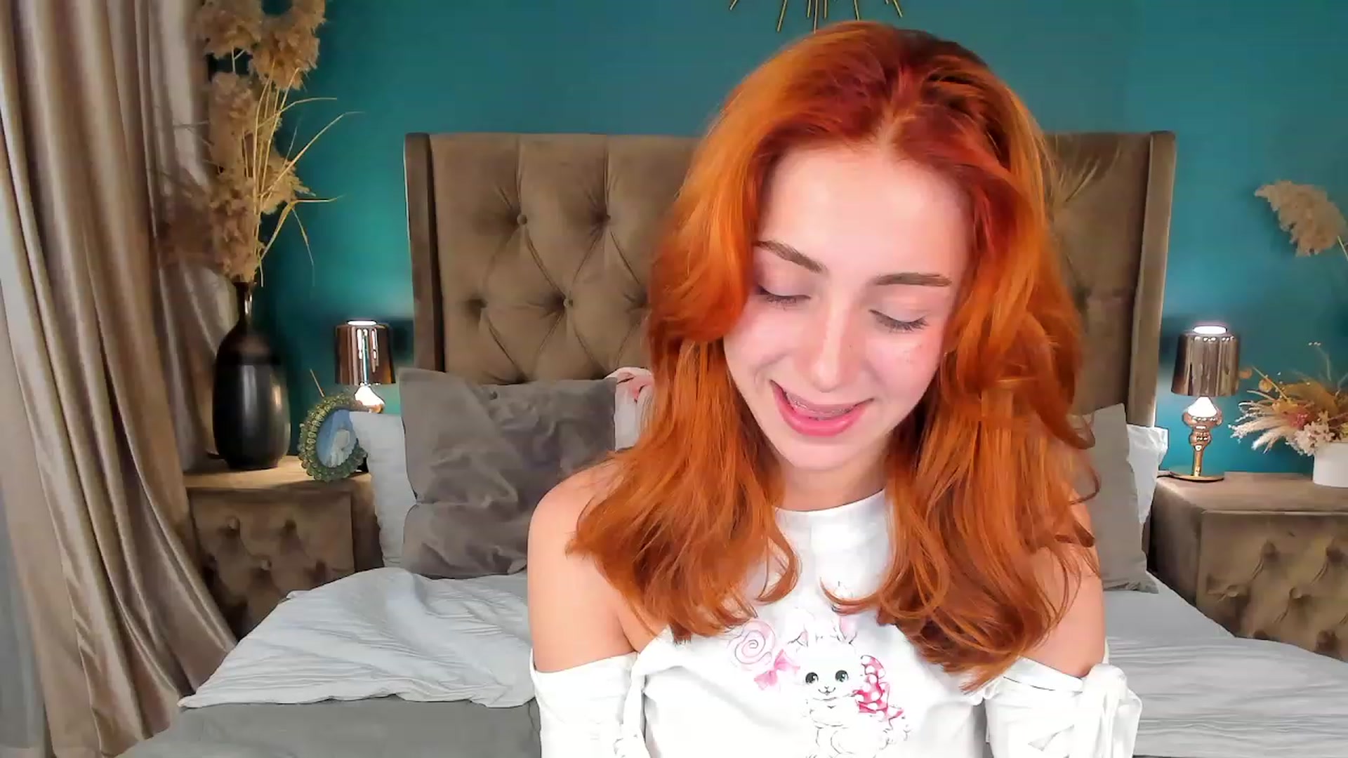 Gallery image thumbnail from ElsaYoung's myfreecams stream on, 08/19/2023, 13:43 image 8 of 20