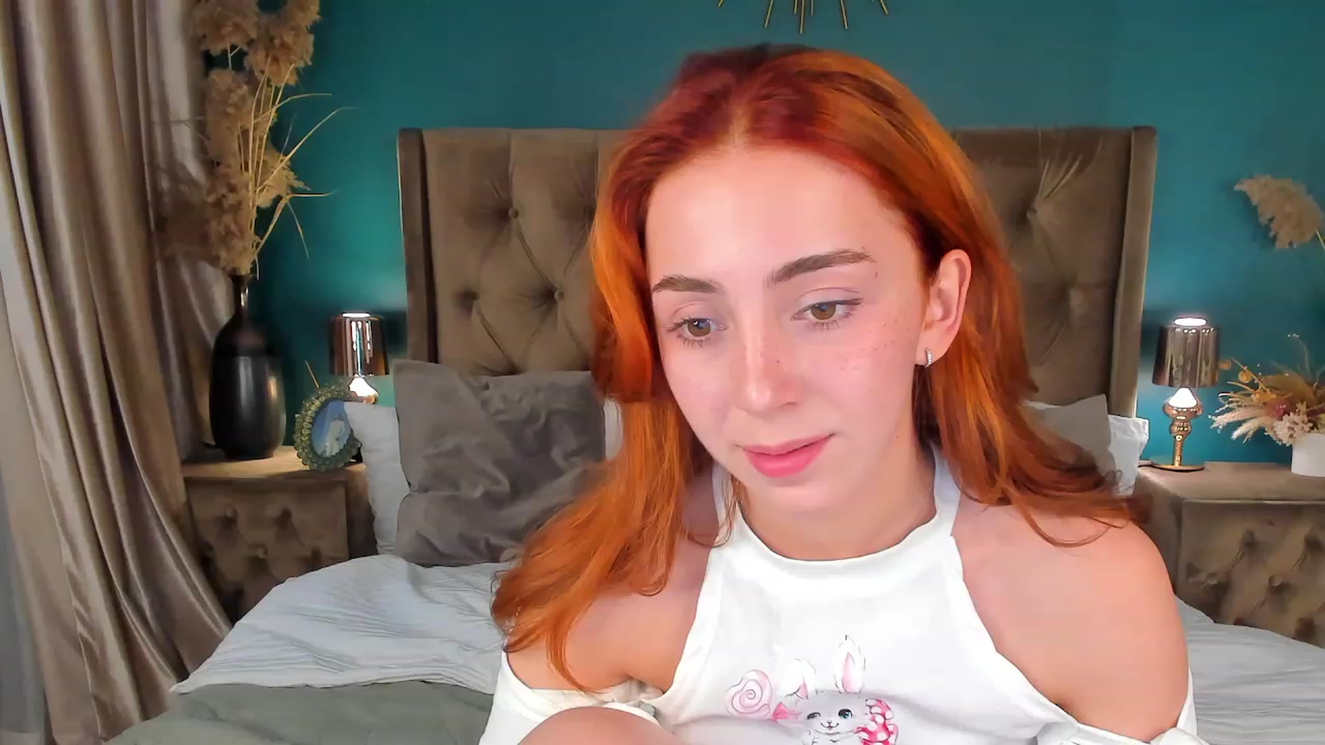 Gallery image thumbnail from ElsaYoung's myfreecams stream on, 08/19/2023, 13:43 image 4 of 20