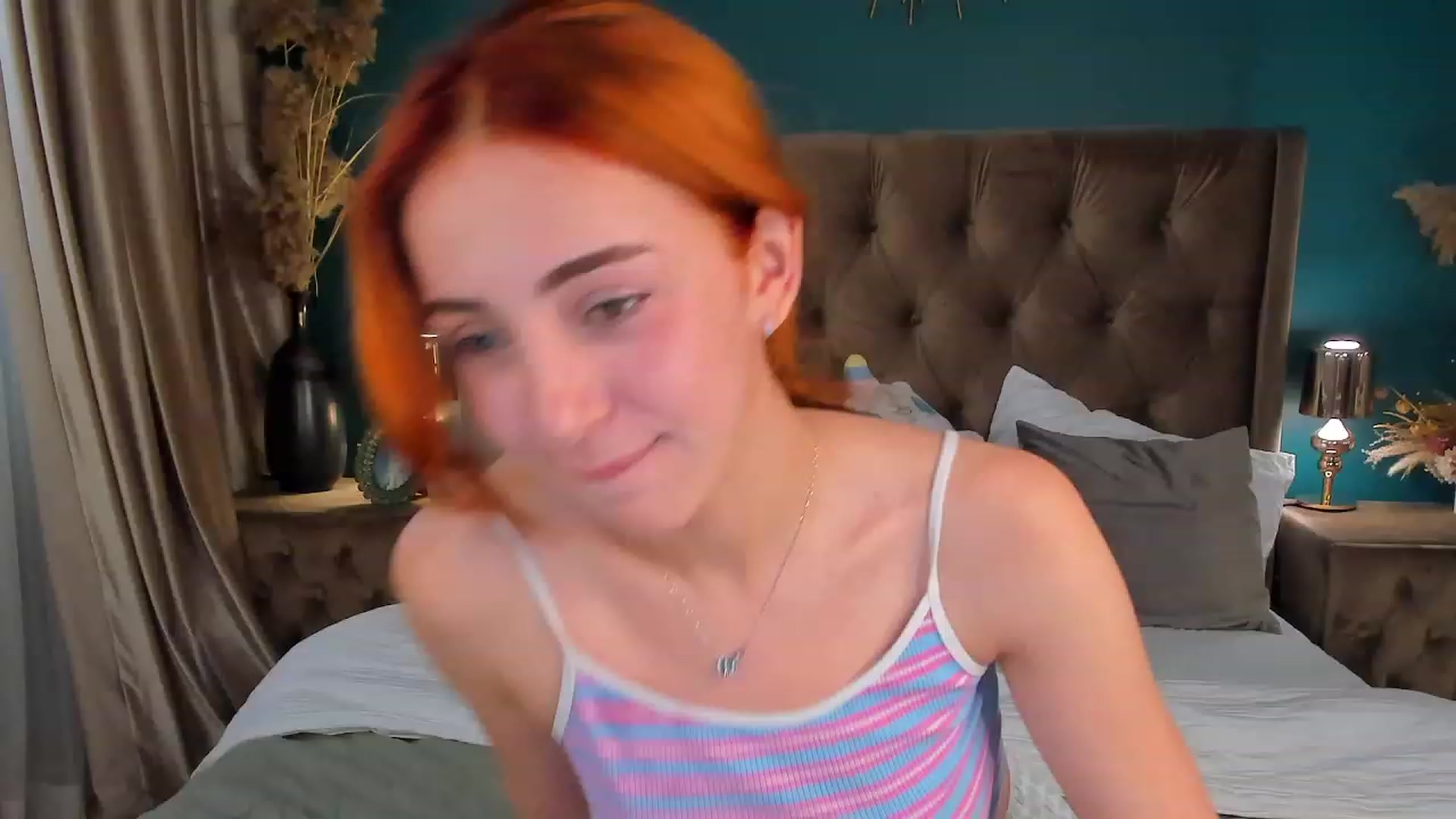 Gallery image thumbnail from ElsaYoung's myfreecams stream on, 08/19/2023, 13:43 image 16 of 20