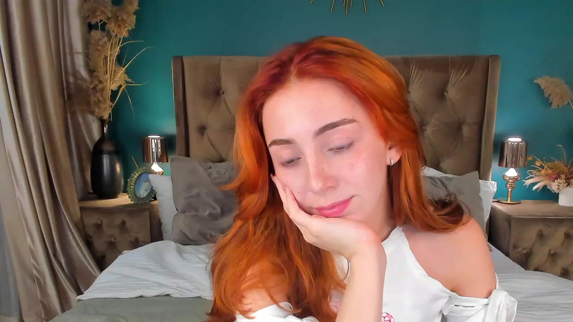 Gallery image thumbnail from ElsaYoung's myfreecams stream on, 08/19/2023, 13:43 image 6 of 20