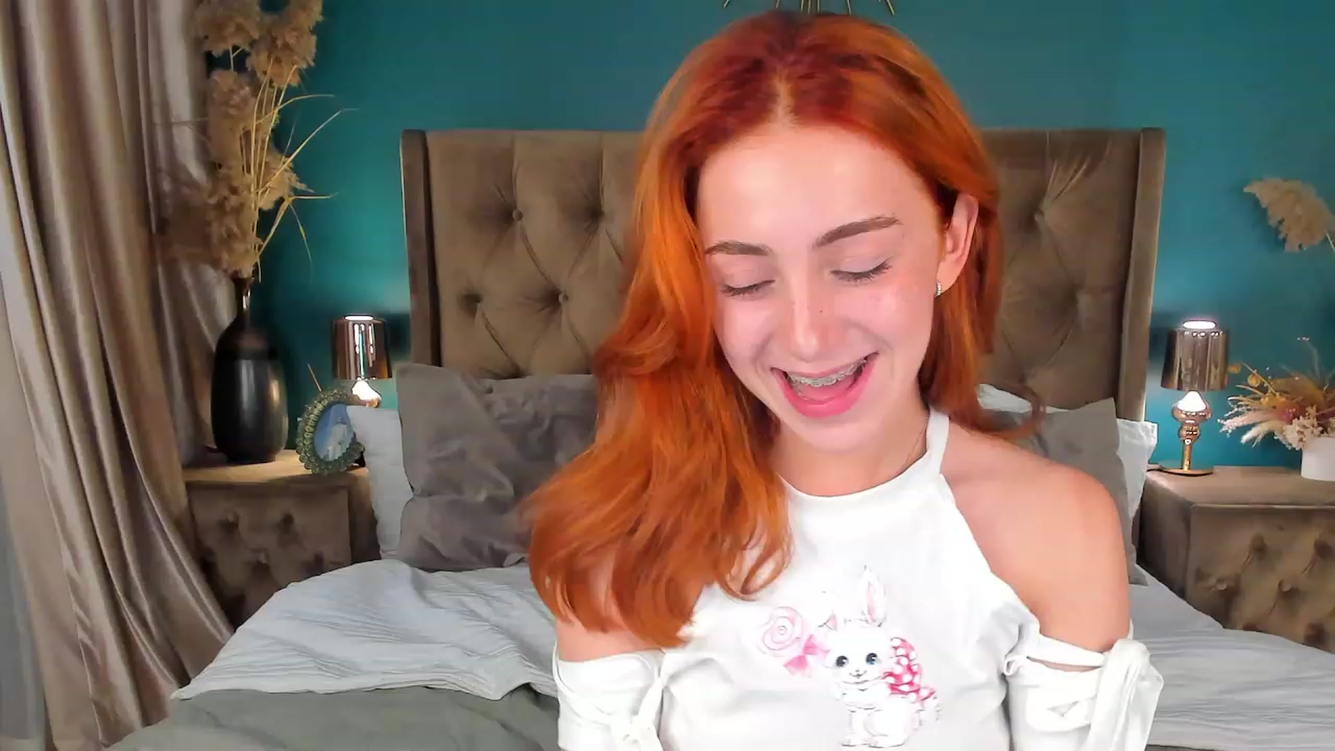 Gallery image thumbnail from ElsaYoung's myfreecams stream on, 08/19/2023, 13:43 image 3 of 20