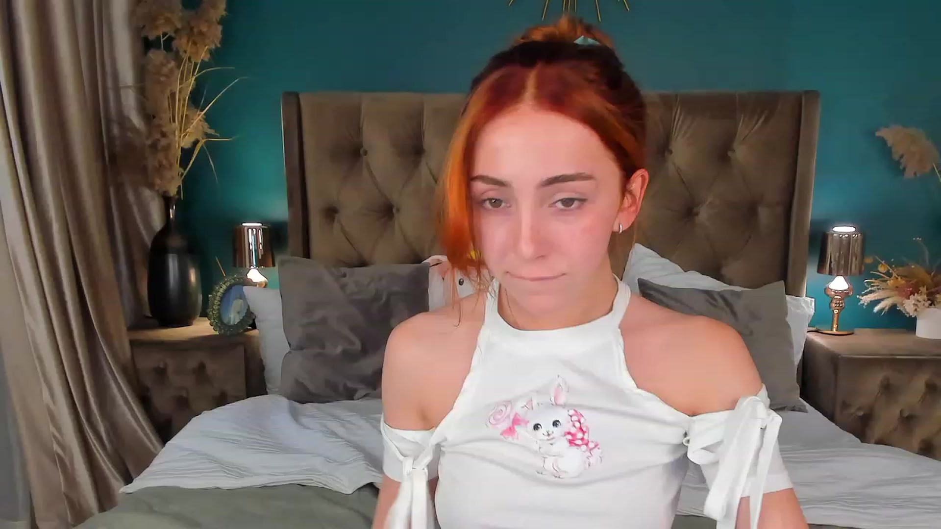 Gallery image thumbnail from ElsaYoung's myfreecams stream on, 08/19/2023, 13:43 image 1 of 20