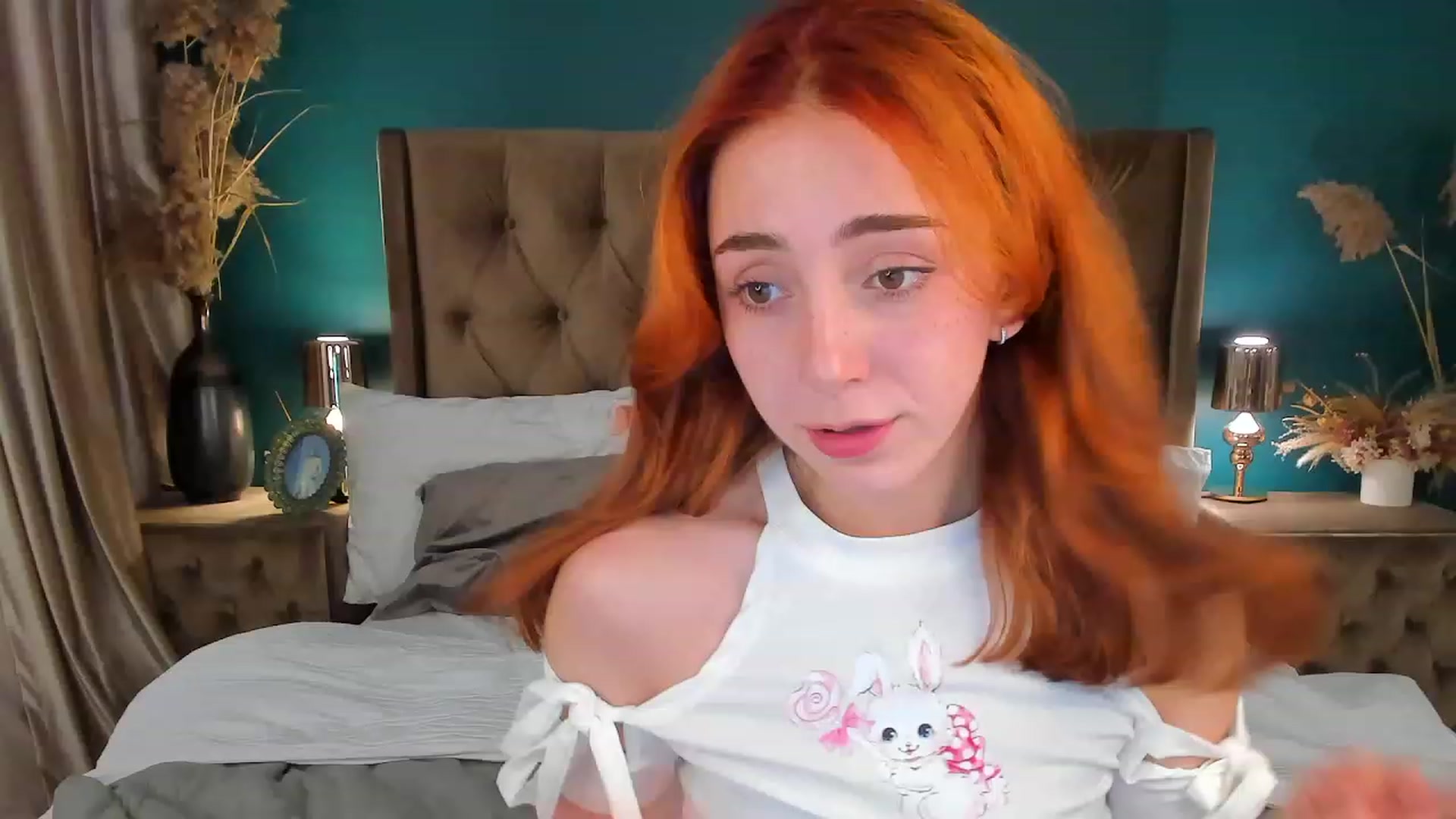Gallery image thumbnail from ElsaYoung's myfreecams stream on, 08/19/2023, 14:42 image 14 of 20