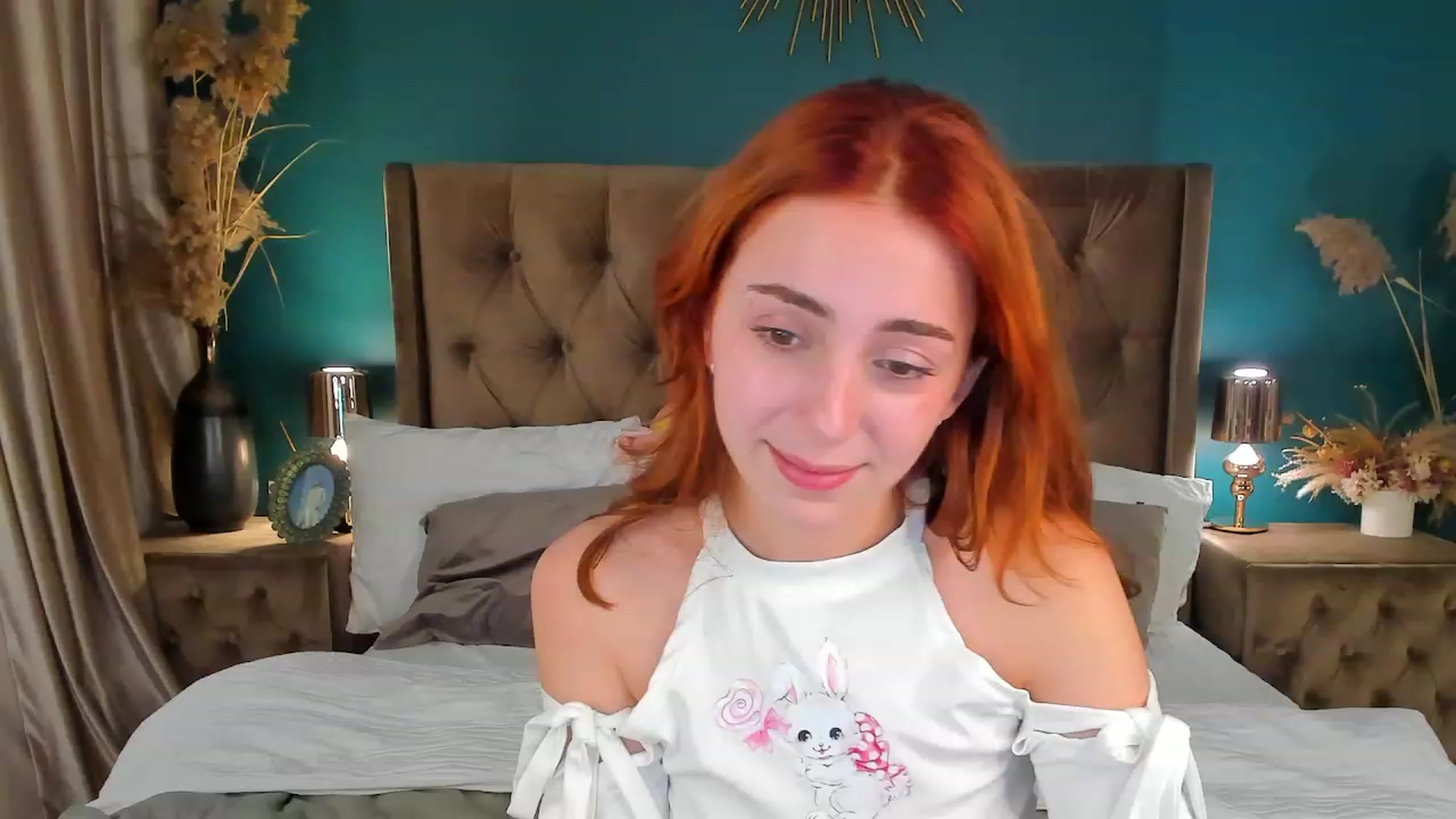 Gallery image thumbnail from ElsaYoung's myfreecams stream on, 08/19/2023, 14:42 image 17 of 20