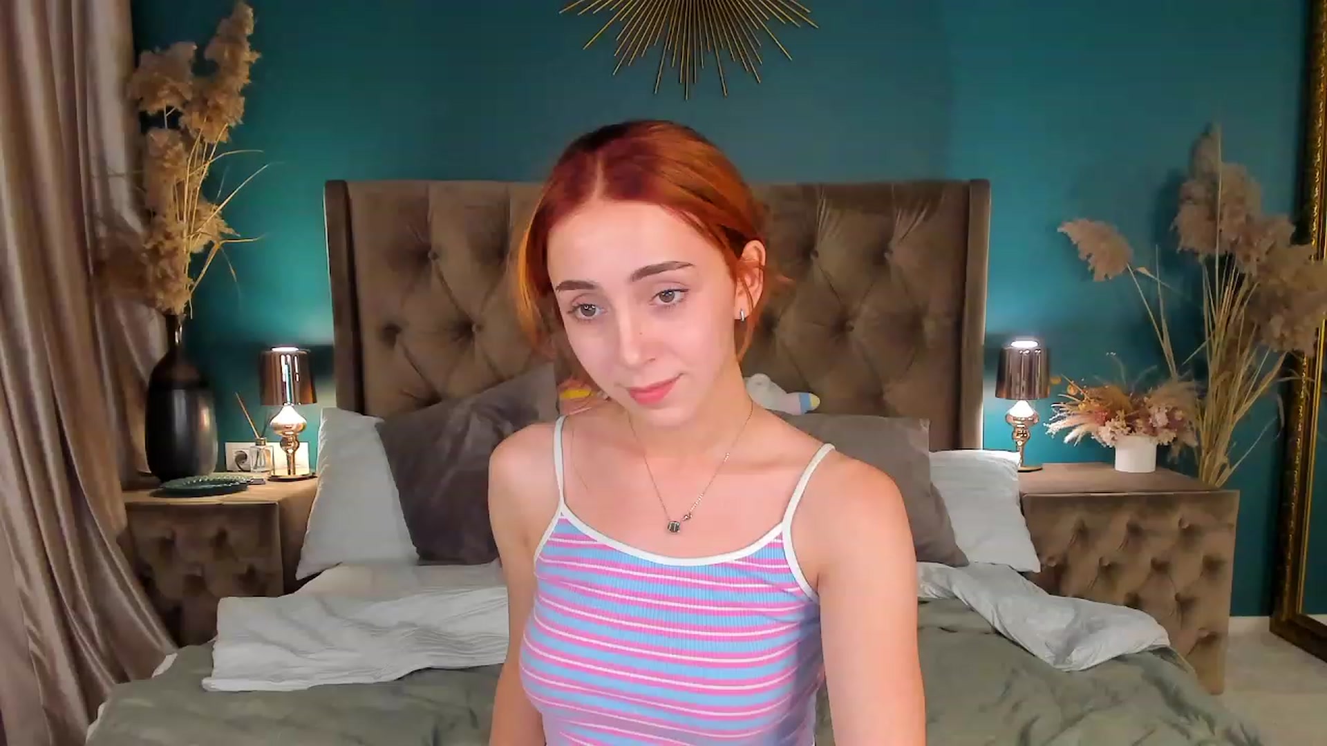 Gallery image thumbnail from ElsaYoung's myfreecams stream on, 08/19/2023, 19:05 image 19 of 20