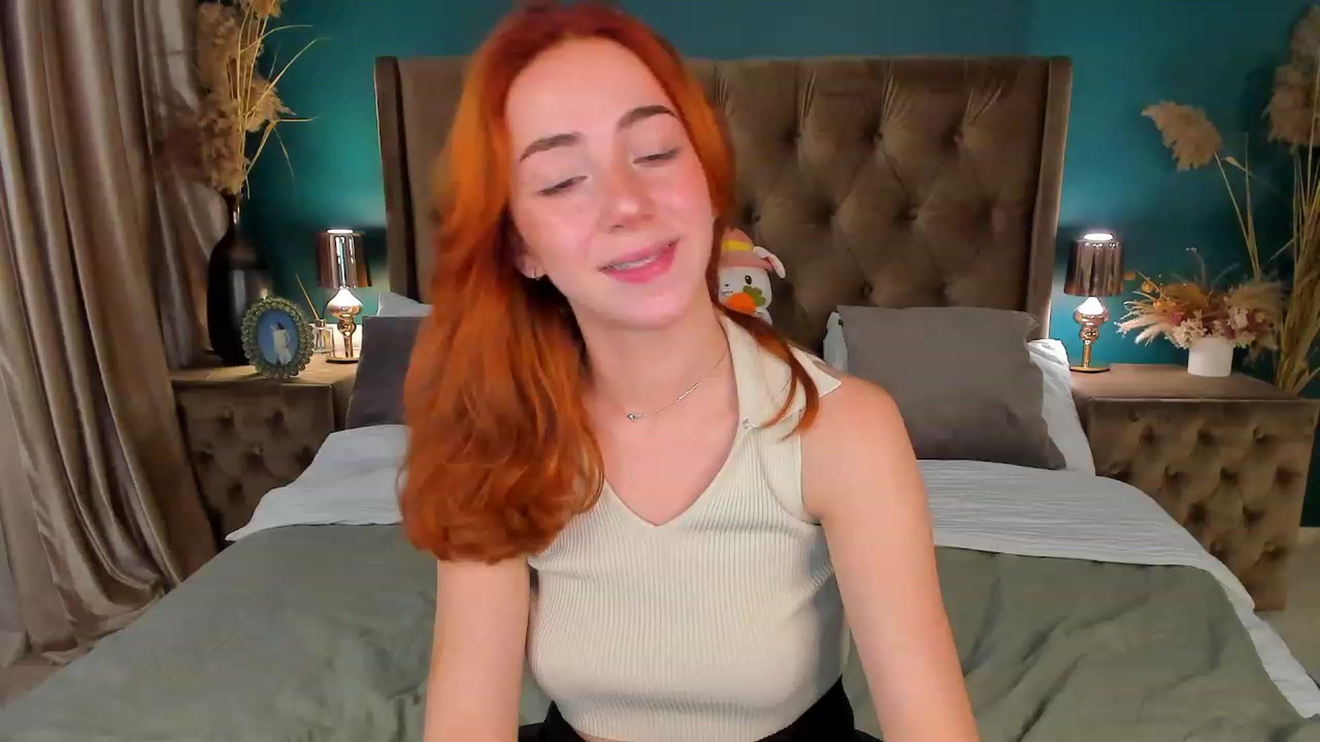 Gallery image thumbnail from ElsaYoung's myfreecams stream on, 08/20/2023, 12:56 image 10 of 20