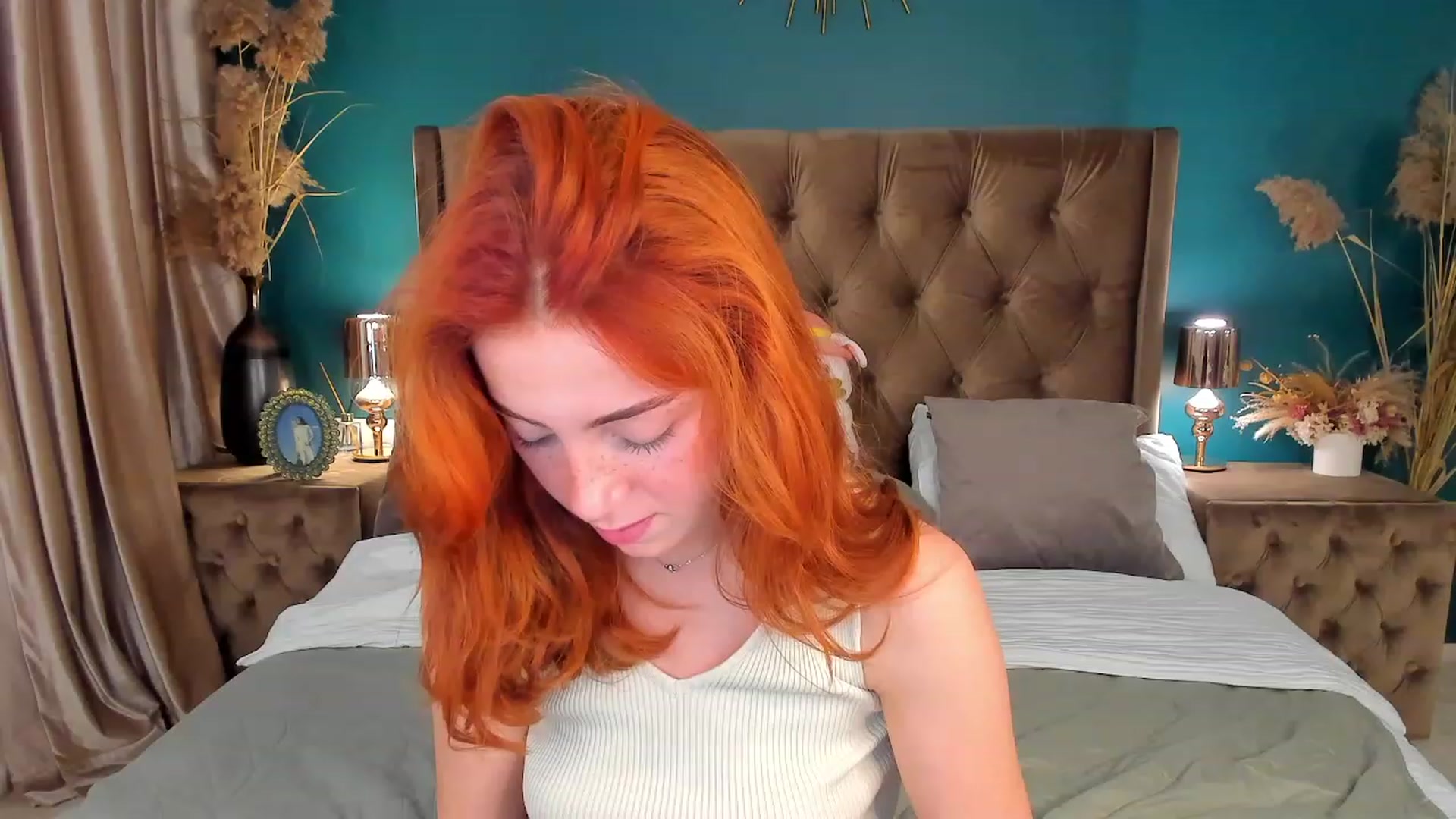 Gallery image thumbnail from ElsaYoung's myfreecams stream on, 08/20/2023, 12:56 image 3 of 20