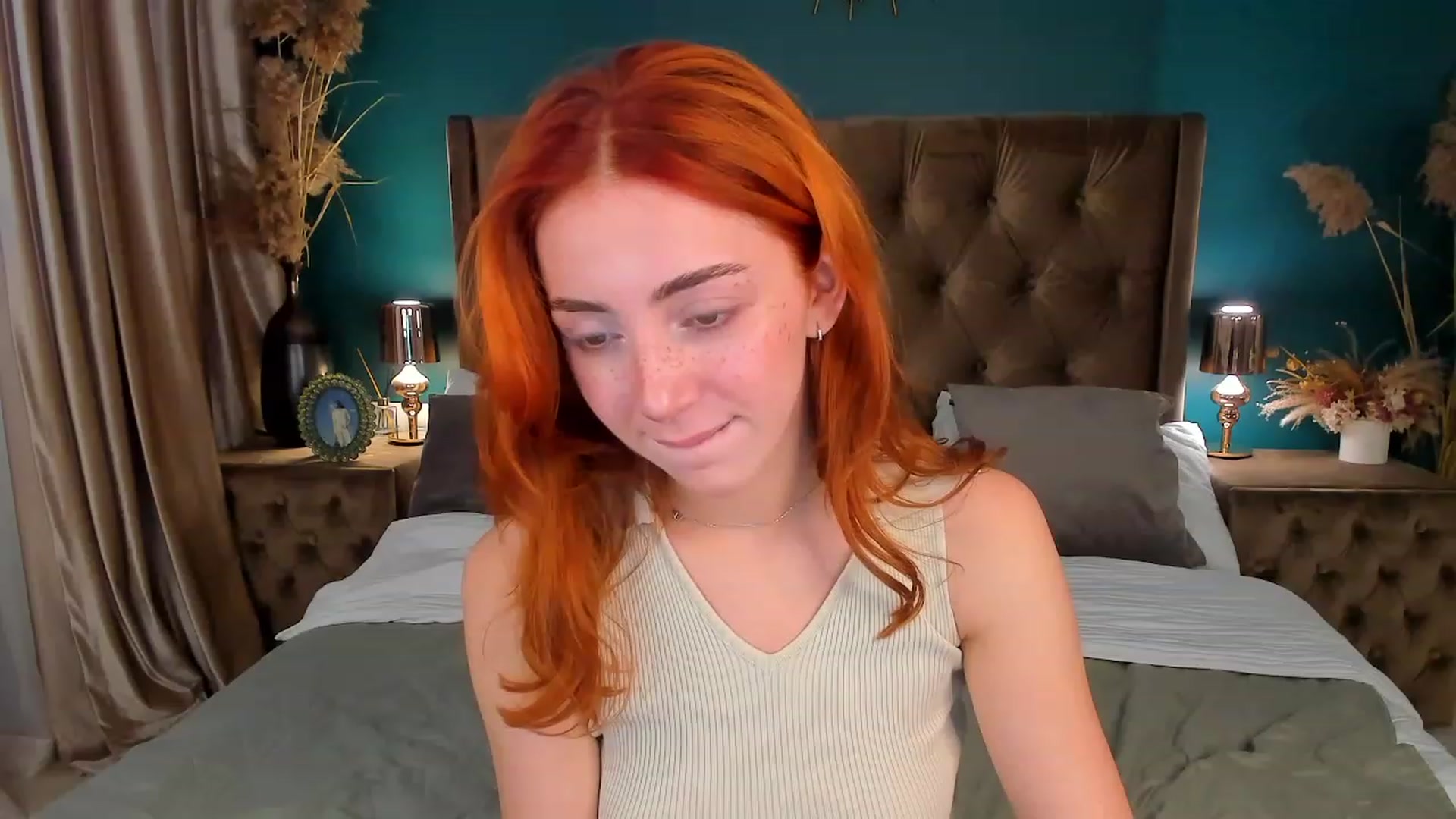 Gallery image thumbnail from ElsaYoung's myfreecams stream on, 08/20/2023, 13:30 image 9 of 20