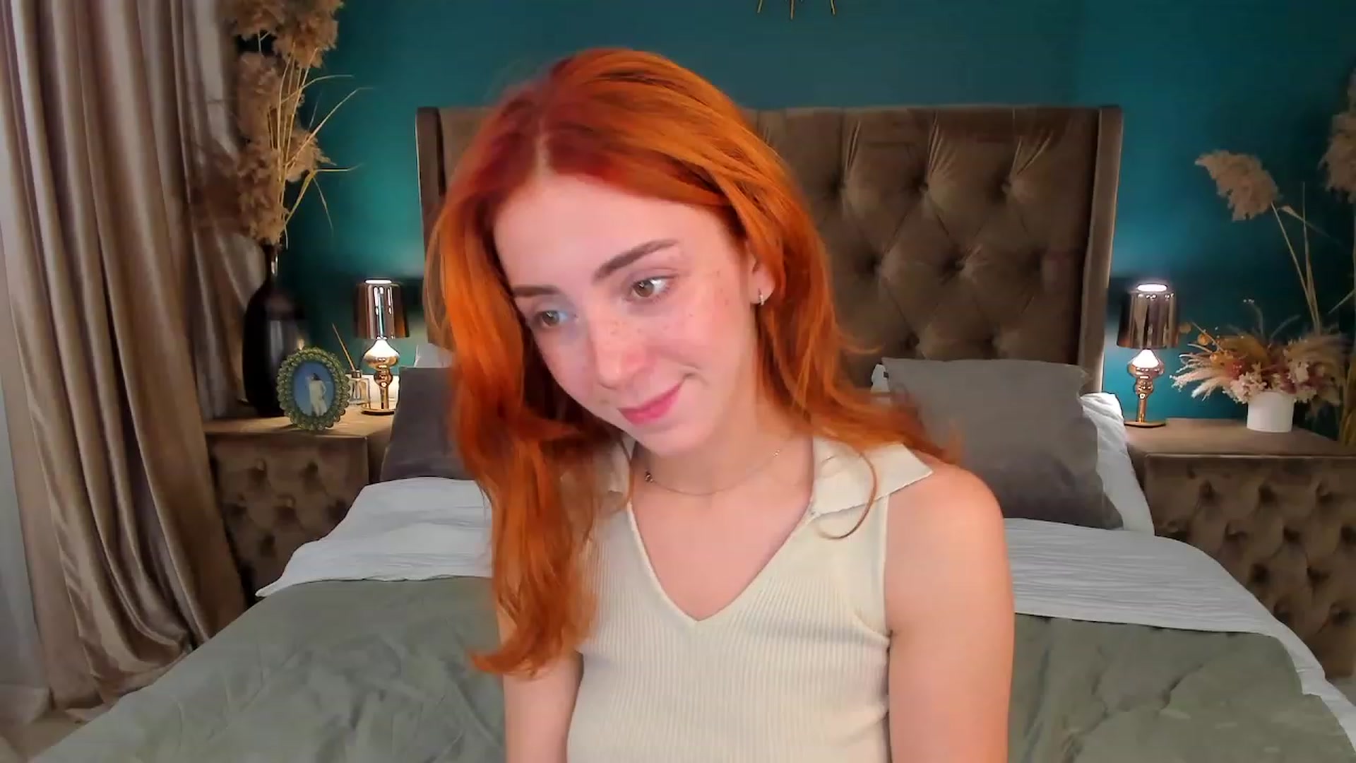 Gallery image thumbnail from ElsaYoung's myfreecams stream on, 08/20/2023, 13:30 image 15 of 20