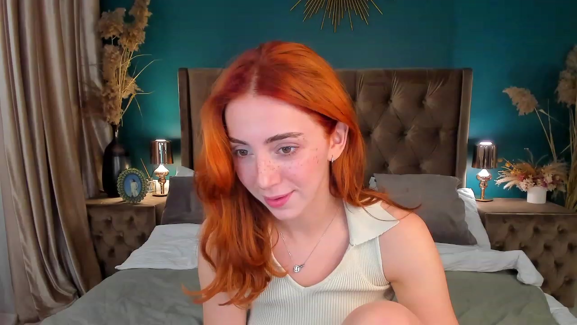Gallery image thumbnail from ElsaYoung's myfreecams stream on, 08/20/2023, 14:47 image 14 of 20