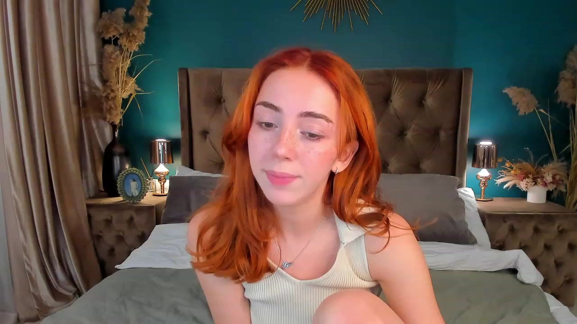 Gallery image thumbnail from ElsaYoung's myfreecams stream on, 08/20/2023, 14:47 image 10 of 20