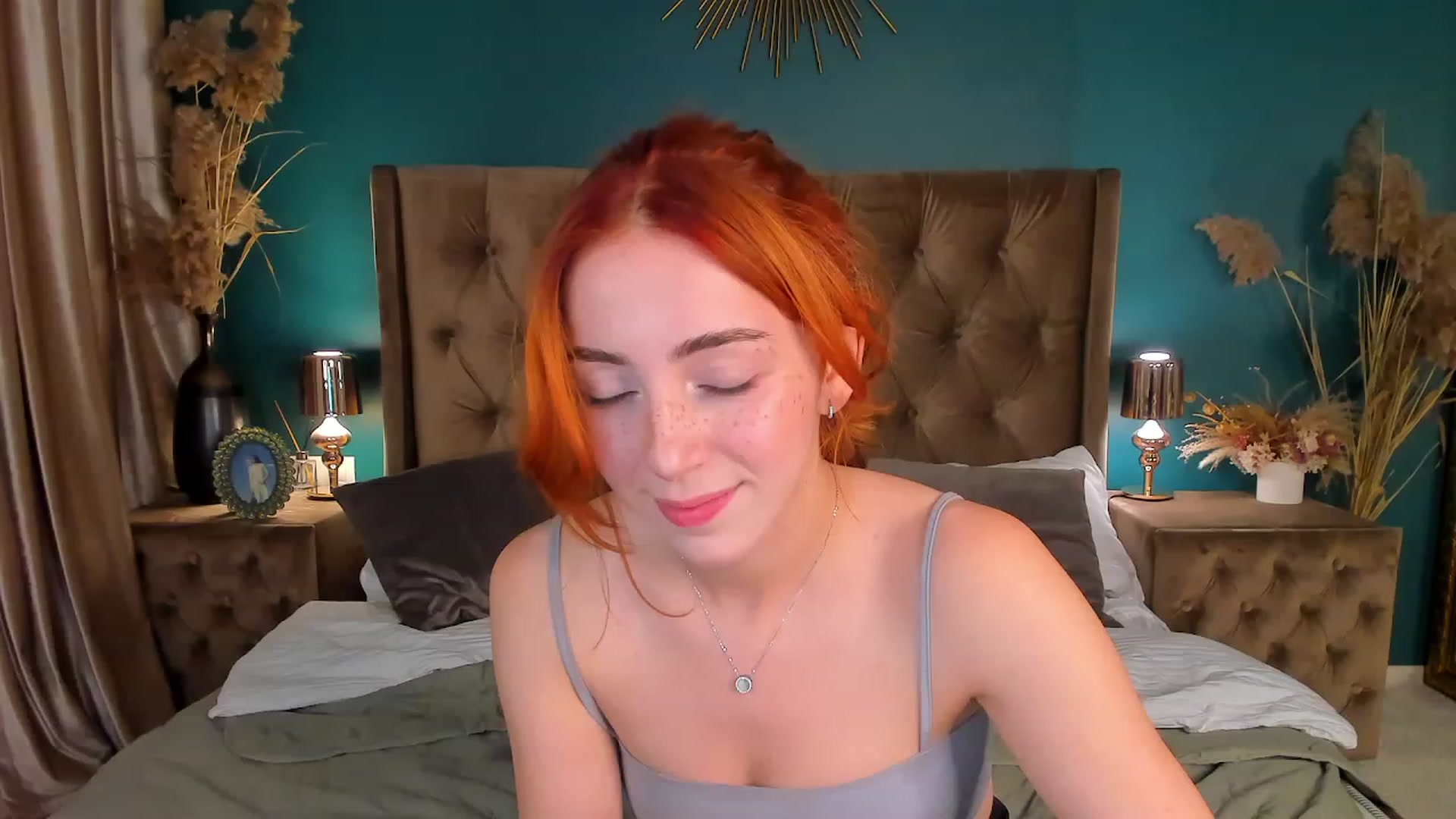 Gallery image thumbnail from ElsaYoung's myfreecams stream on, 08/20/2023, 17:28 image 16 of 20