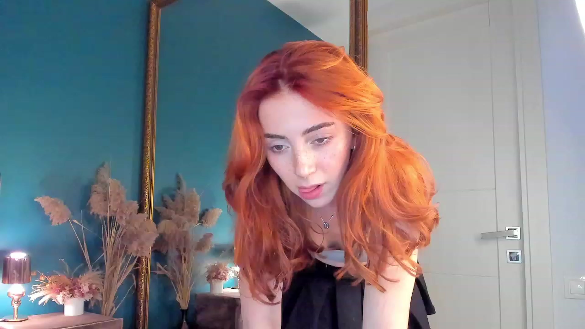 Gallery image thumbnail from ElsaYoung's myfreecams stream on, 08/20/2023, 17:28 image 4 of 20
