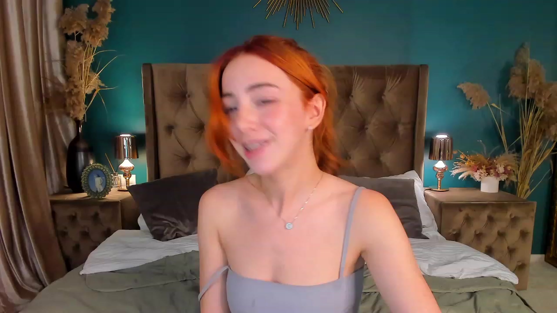 Gallery image thumbnail from ElsaYoung's myfreecams stream on, 08/20/2023, 17:28 image 13 of 20
