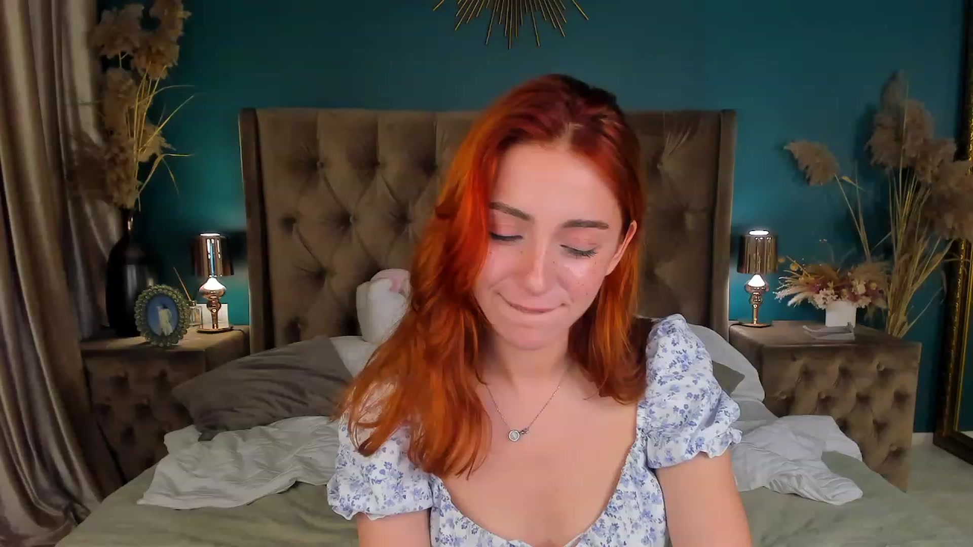 Gallery image thumbnail from ElsaYoung's myfreecams stream on, 08/22/2023, 17:15 image 14 of 20