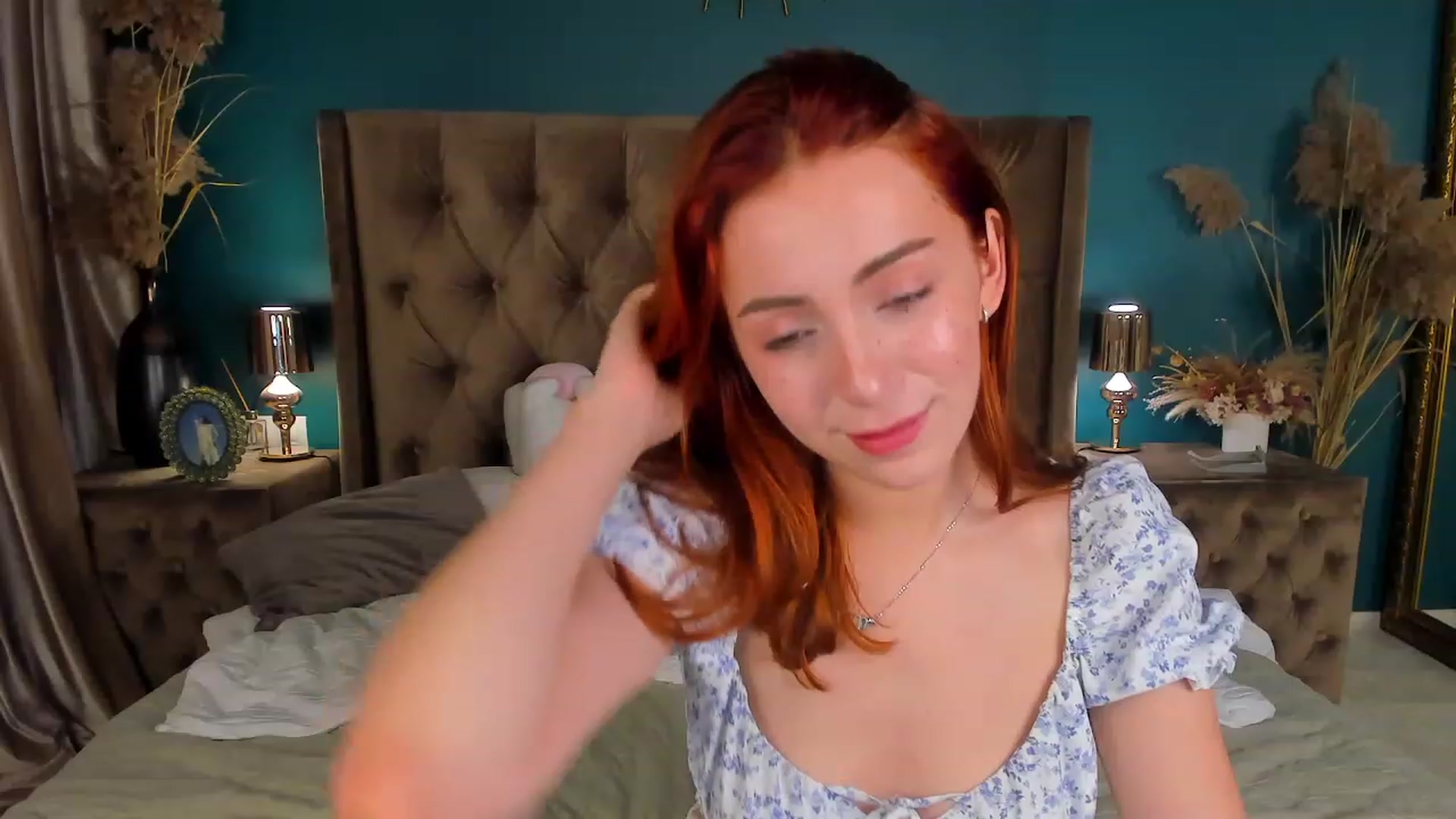 Gallery image thumbnail from ElsaYoung's myfreecams stream on, 08/22/2023, 17:15 image 8 of 20