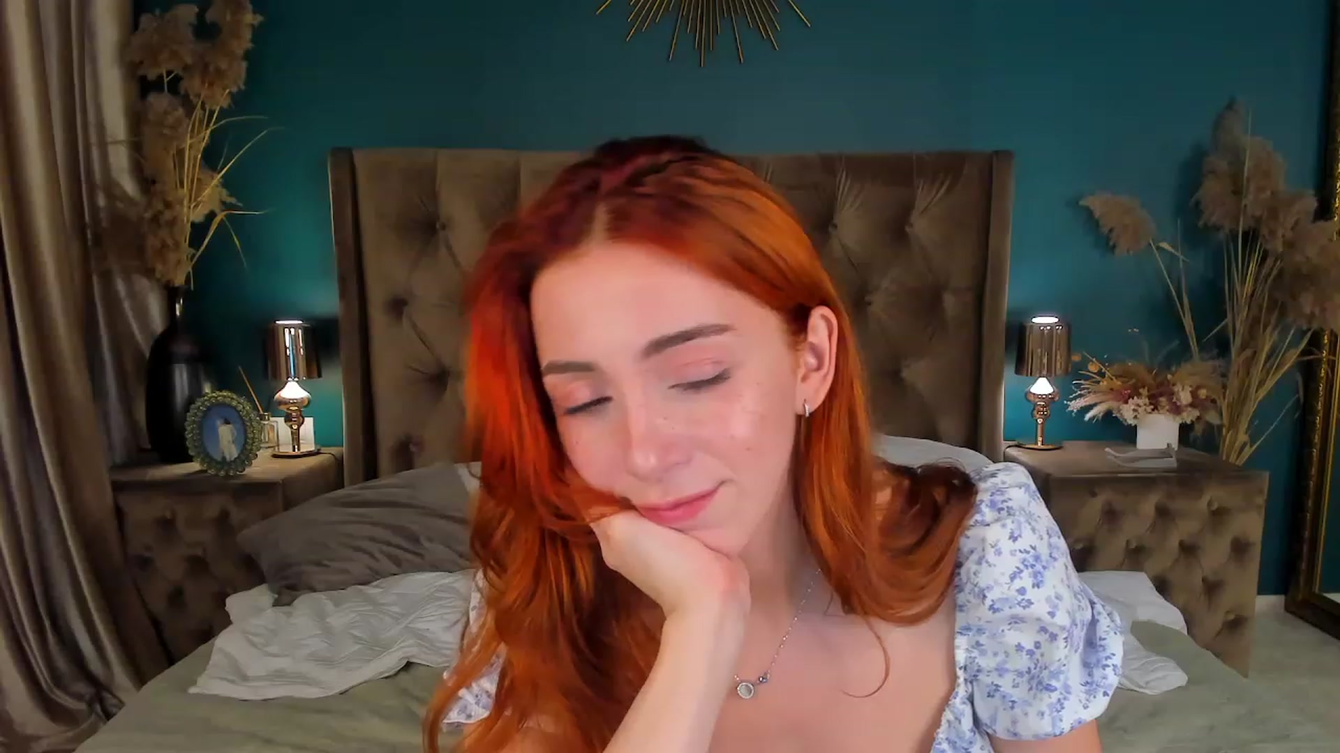 Gallery image thumbnail from ElsaYoung's myfreecams stream on, 08/22/2023, 17:15 image 16 of 20