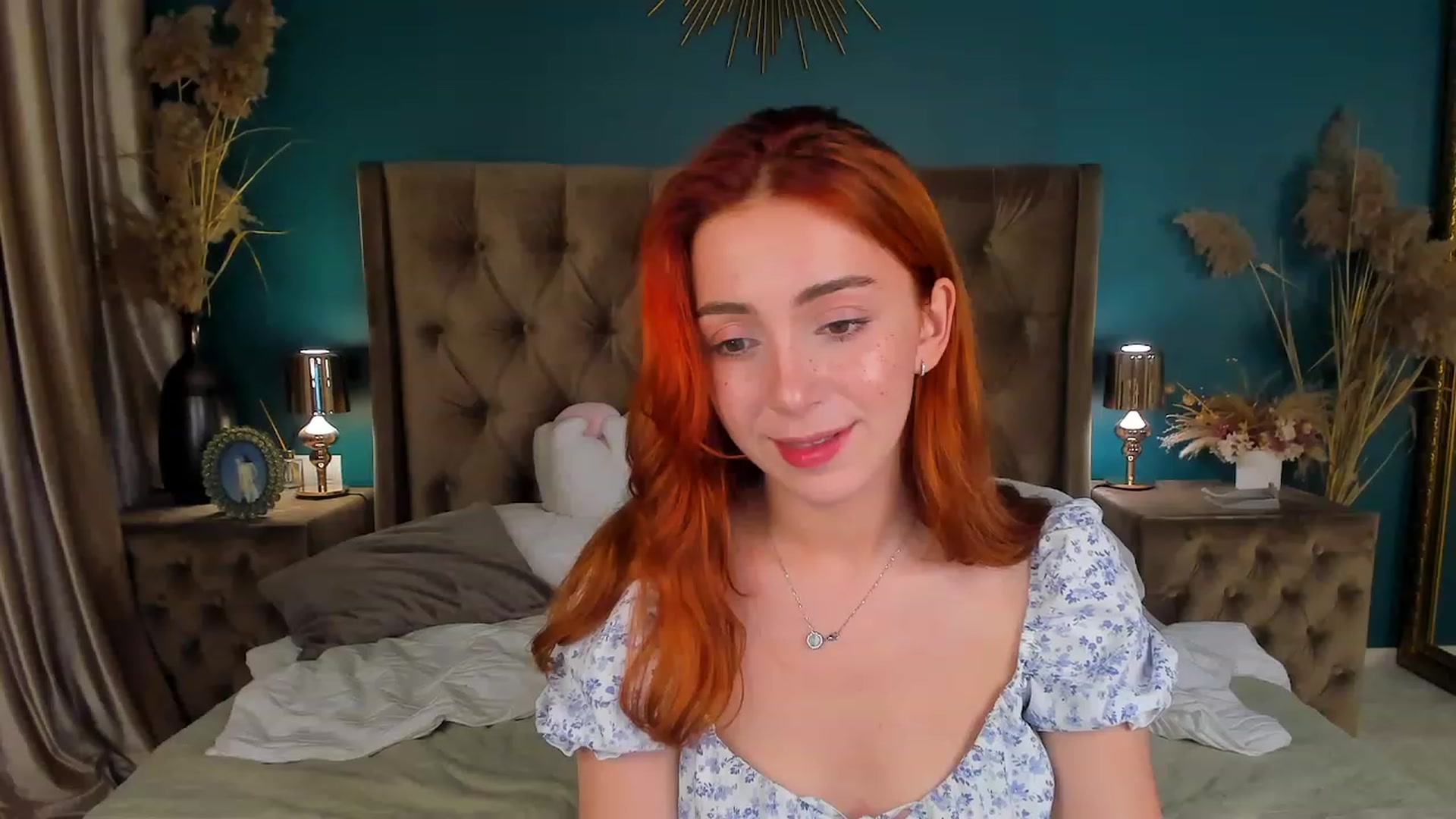 Gallery image thumbnail from ElsaYoung's myfreecams stream on, 08/22/2023, 17:15 image 13 of 20