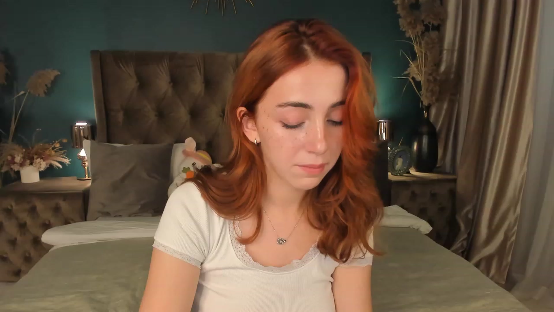 Gallery image thumbnail from ElsaYoung's myfreecams stream on, 08/24/2023, 13:40 image 18 of 20