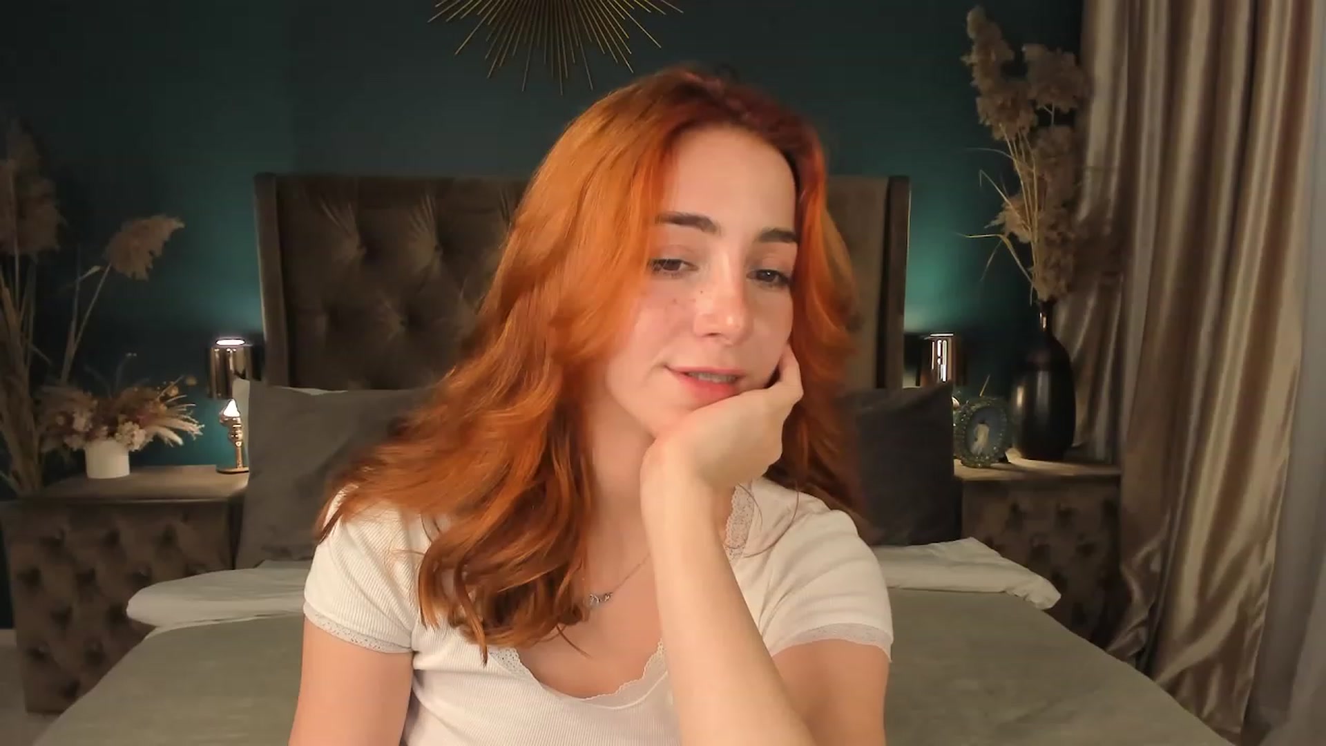 Gallery image thumbnail from ElsaYoung's myfreecams stream on, 08/24/2023, 13:40 image 10 of 20