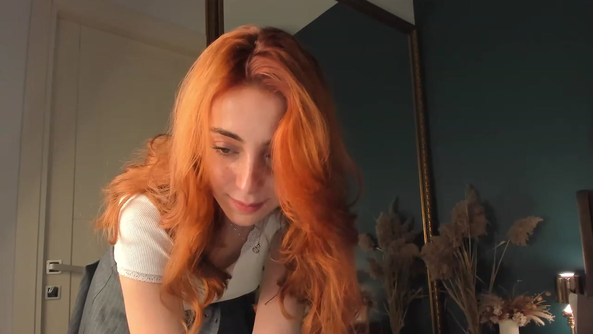 Gallery image thumbnail from ElsaYoung's myfreecams stream on, 08/24/2023, 13:40 image 20 of 20