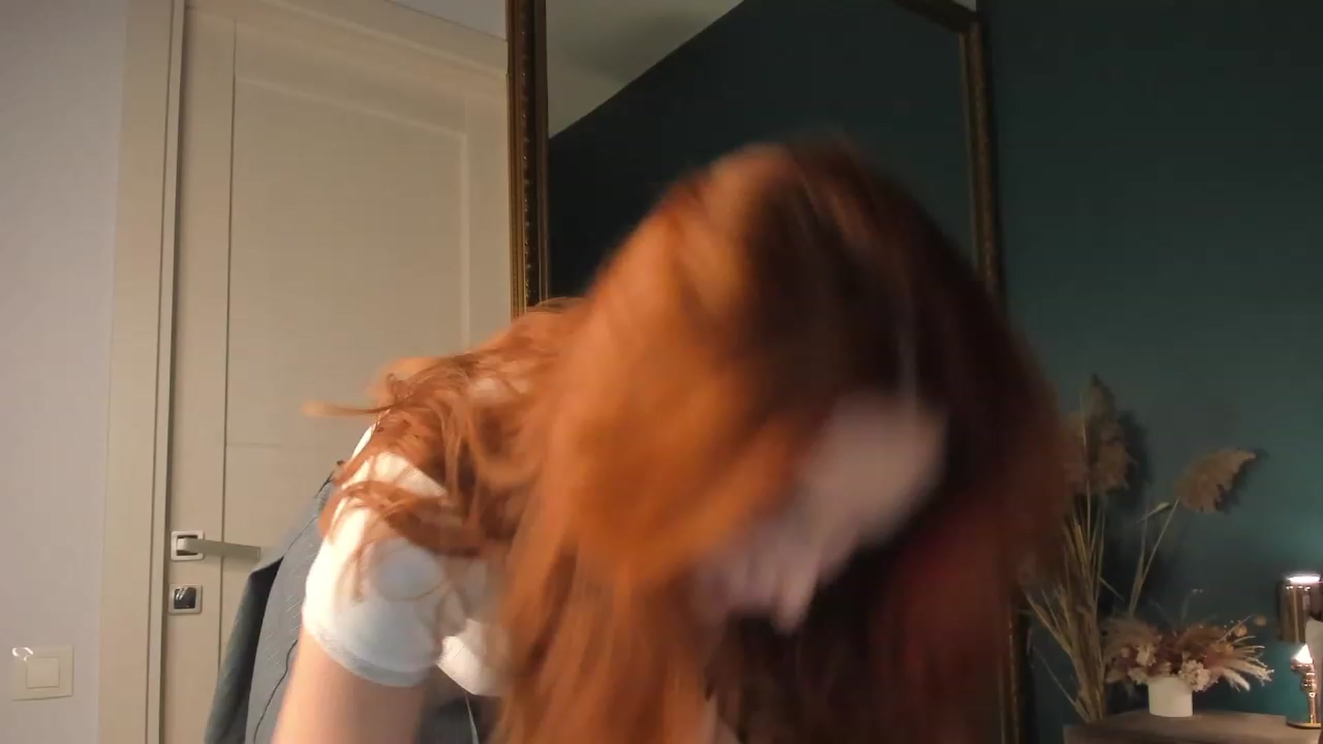 Gallery image thumbnail from ElsaYoung's myfreecams stream on, 08/24/2023, 13:40 image 12 of 20