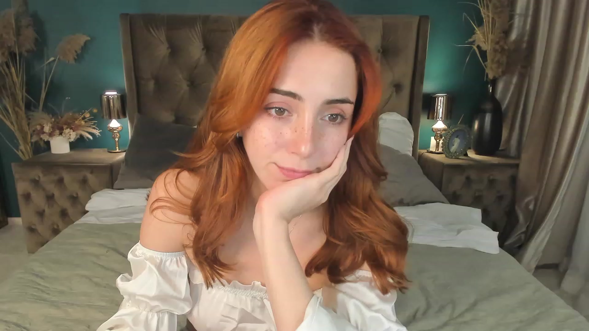 Gallery image thumbnail from ElsaYoung's myfreecams stream on, 08/25/2023, 11:34 image 3 of 20