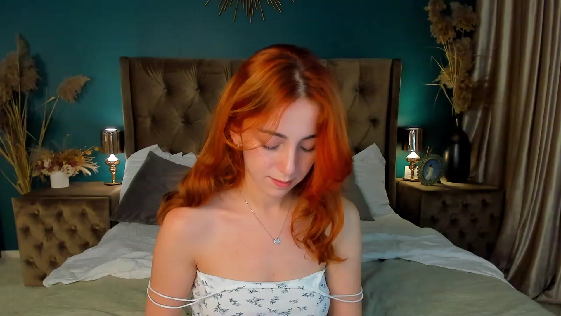 Gallery image thumbnail from ElsaYoung's myfreecams stream on, 09/02/2023, 11:01 image 5 of 20
