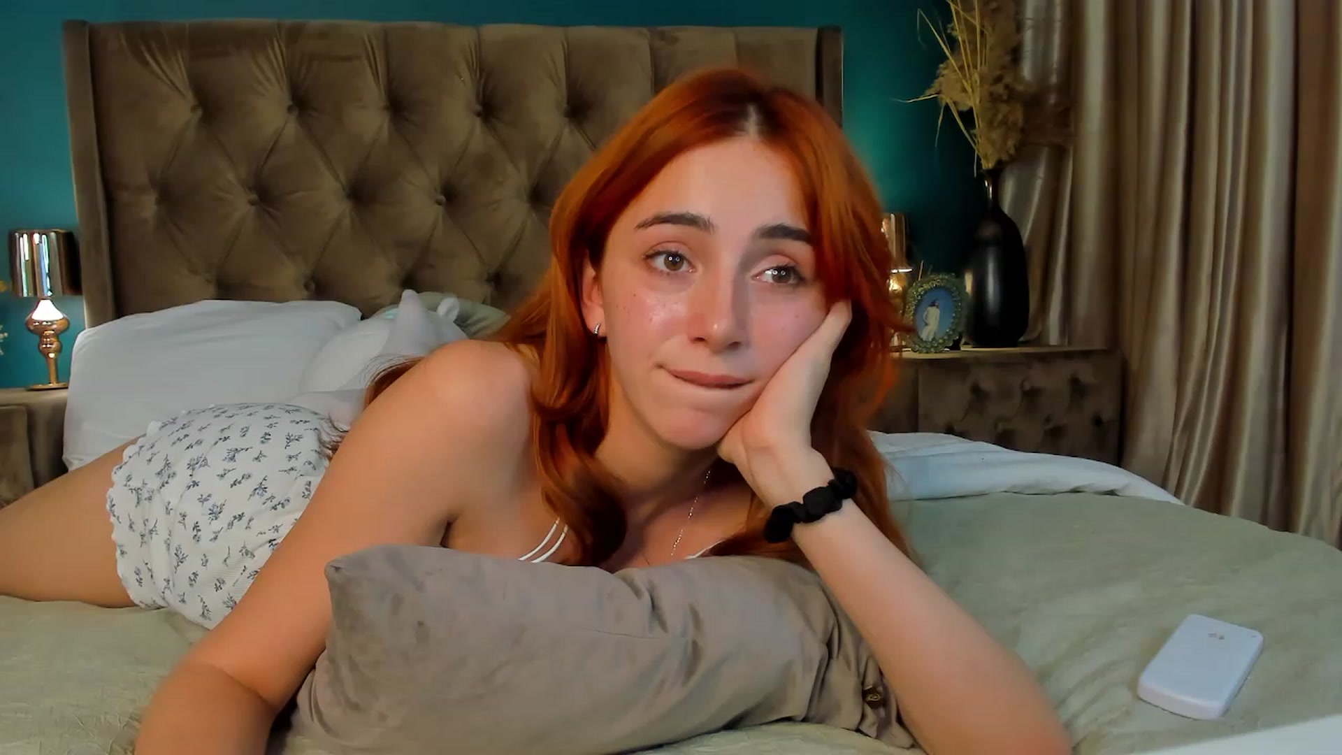 Gallery image thumbnail from ElsaYoung's myfreecams stream on, 09/02/2023, 13:30 image 20 of 20