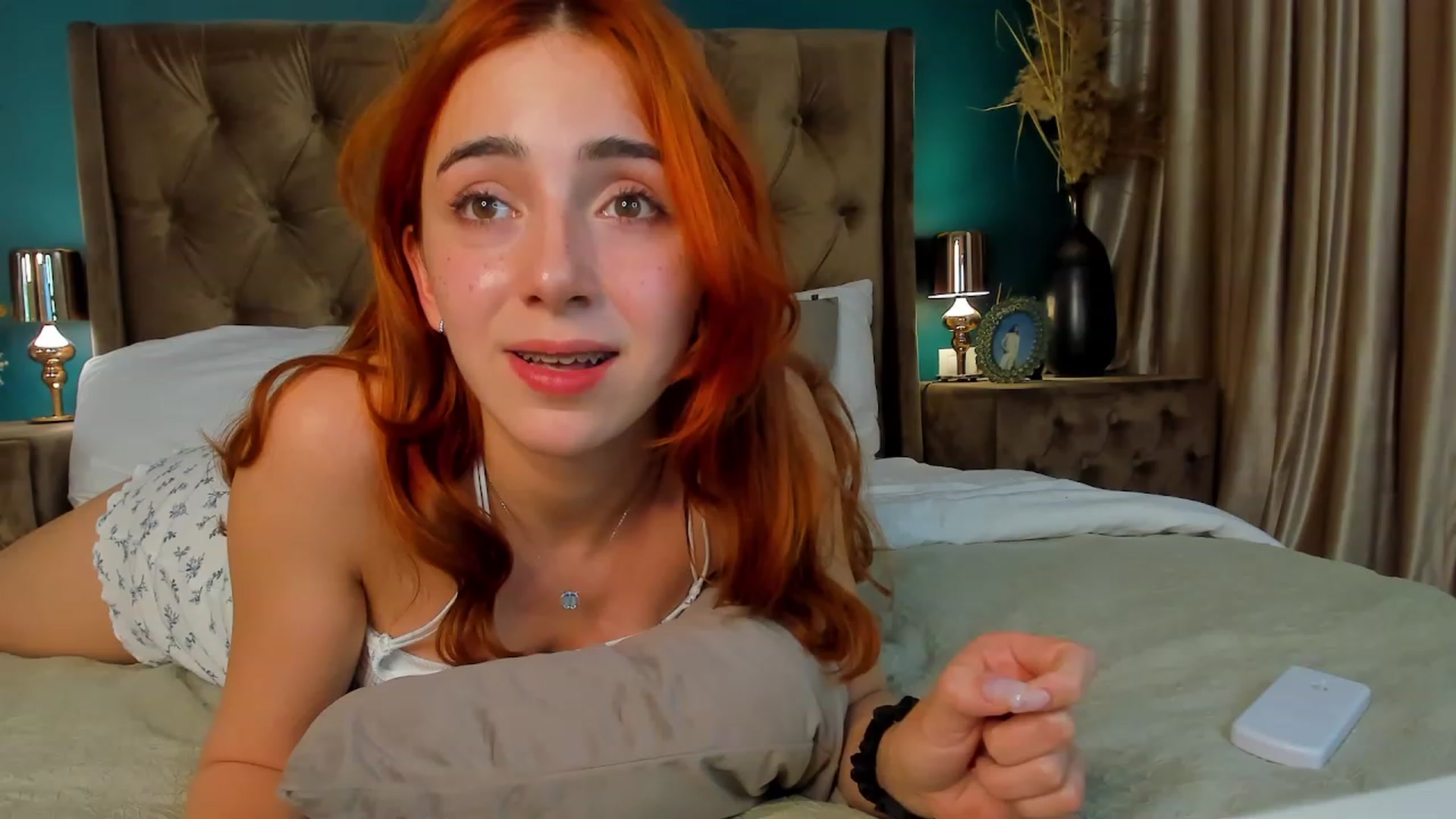 Gallery image thumbnail from ElsaYoung's myfreecams stream on, 09/02/2023, 13:30 image 16 of 20