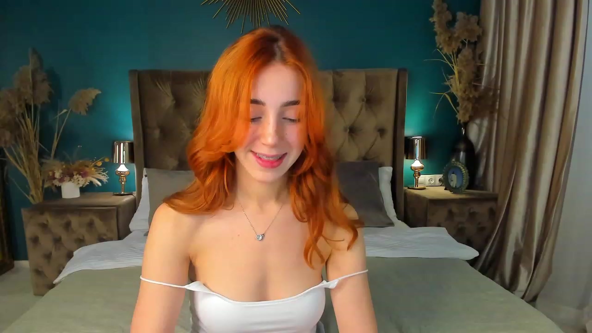 Gallery image thumbnail from ElsaYoung's myfreecams stream on, 09/09/2023, 13:24 image 3 of 20