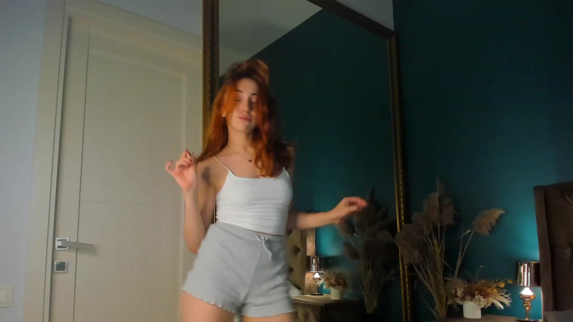 Gallery image thumbnail from ElsaYoung's myfreecams stream on, 09/09/2023, 15:44 image 5 of 20