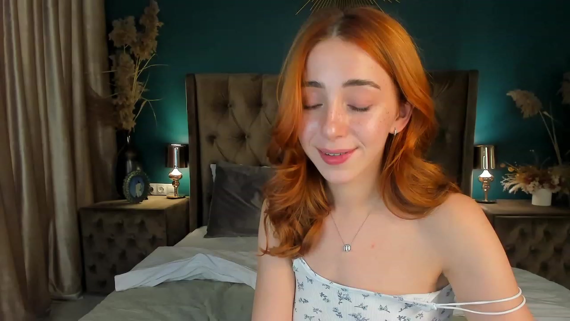 Gallery image thumbnail from ElsaYoung's myfreecams stream on, 09/11/2023, 08:47 image 18 of 20