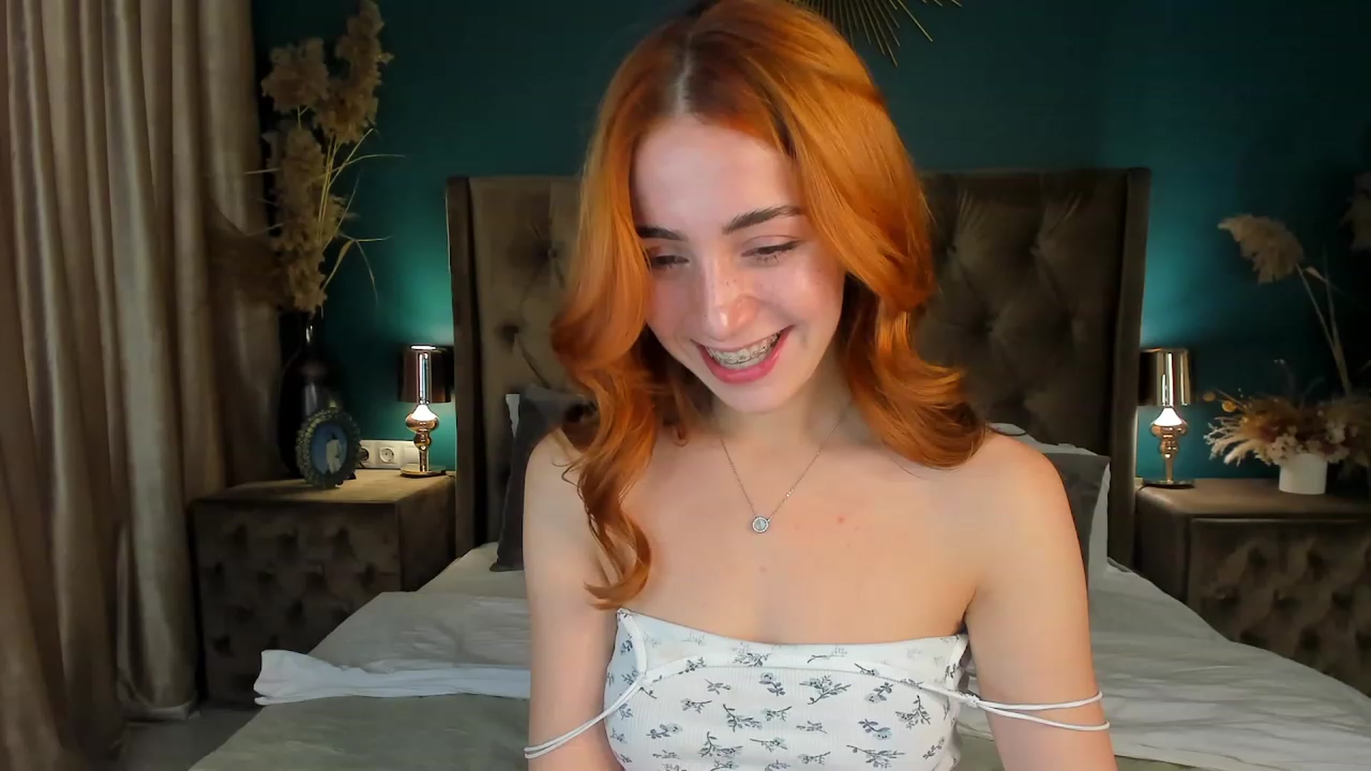 Gallery image thumbnail from ElsaYoung's myfreecams stream on, 09/11/2023, 08:47 image 12 of 20