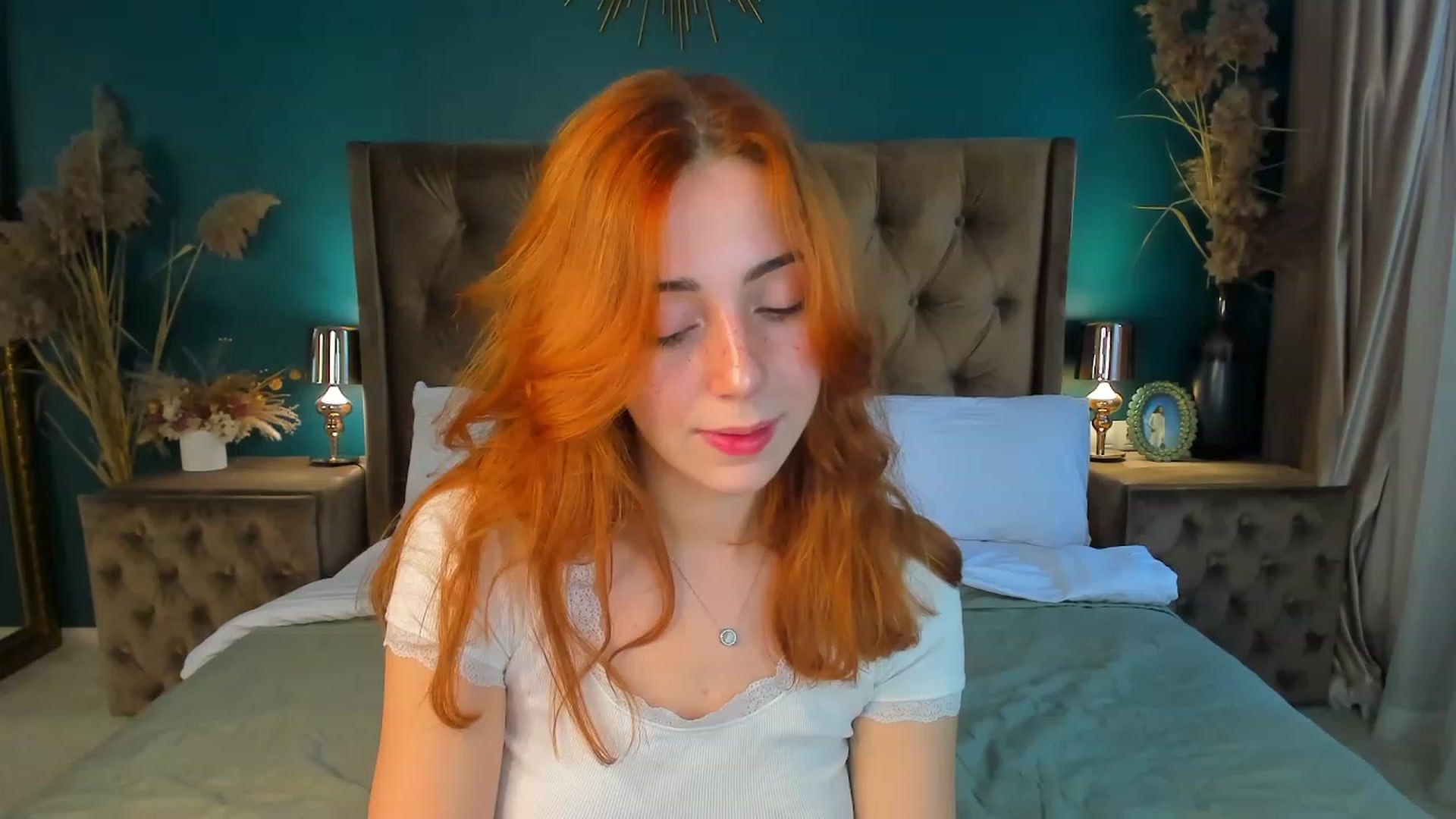 Gallery image thumbnail from ElsaYoung's myfreecams stream on, 09/14/2023, 13:07 image 7 of 20