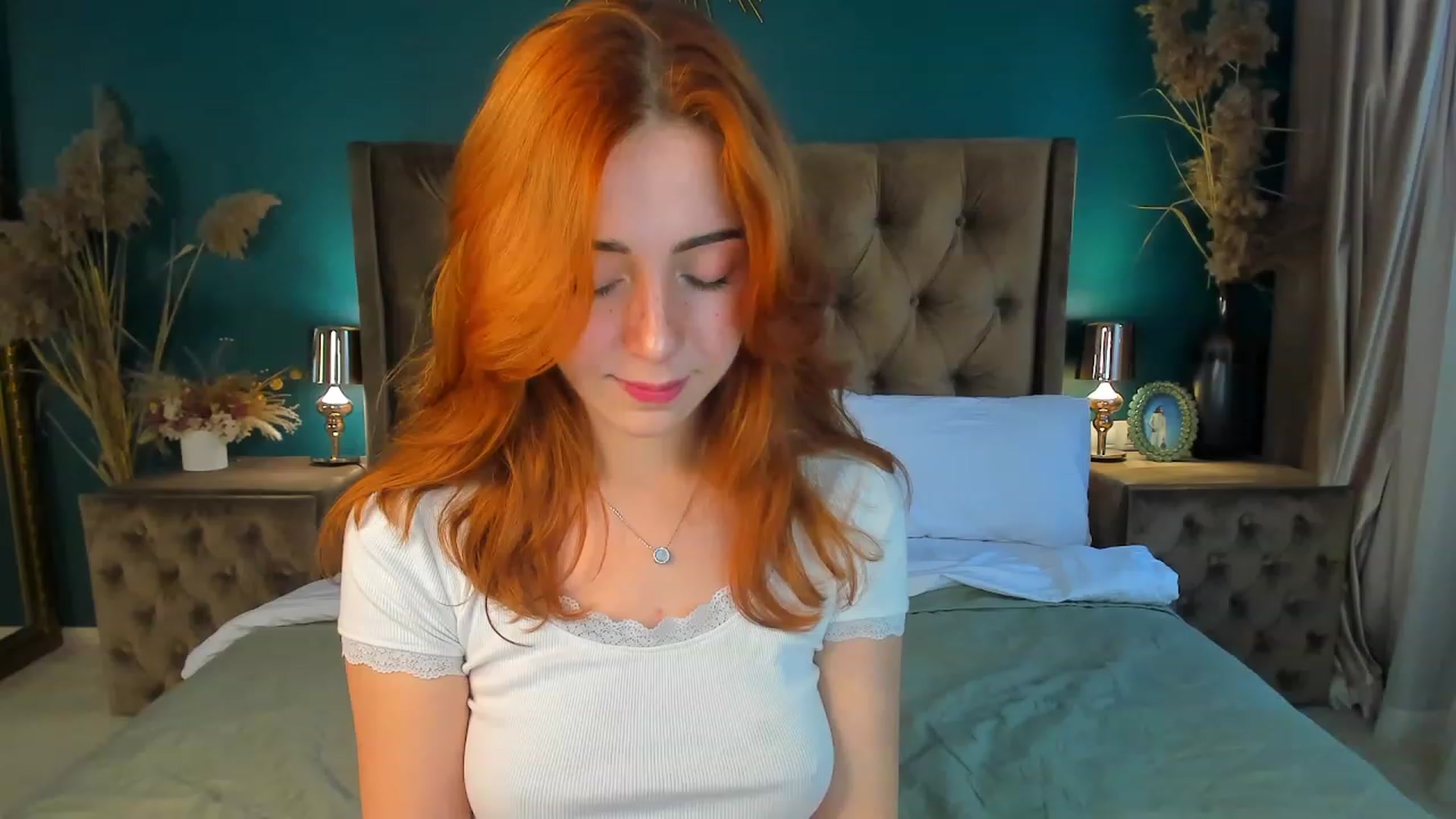 Gallery image thumbnail from ElsaYoung's myfreecams stream on, 09/14/2023, 13:07 image 17 of 20
