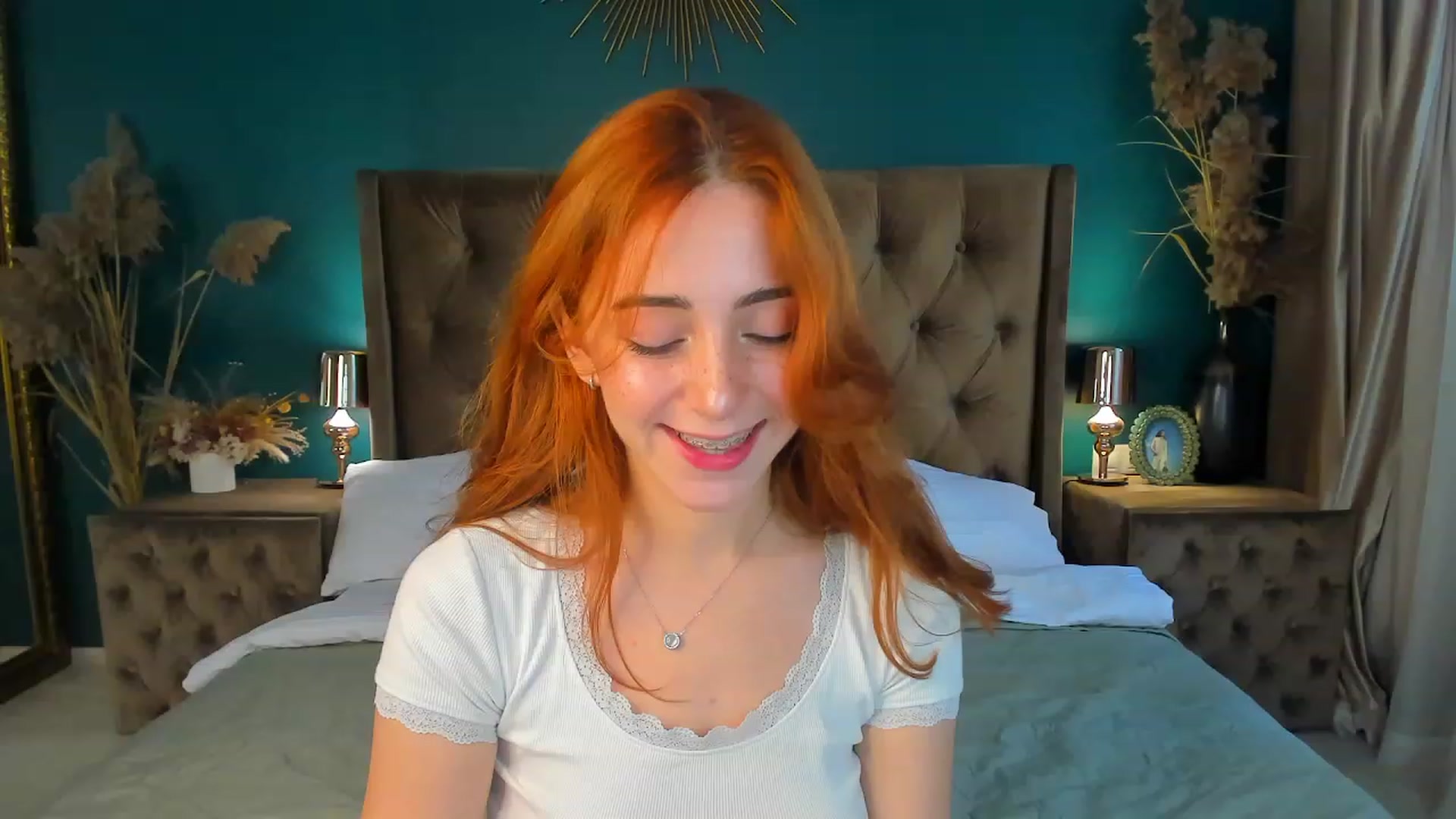 Gallery image thumbnail from ElsaYoung's myfreecams stream on, 09/14/2023, 13:59 image 7 of 20