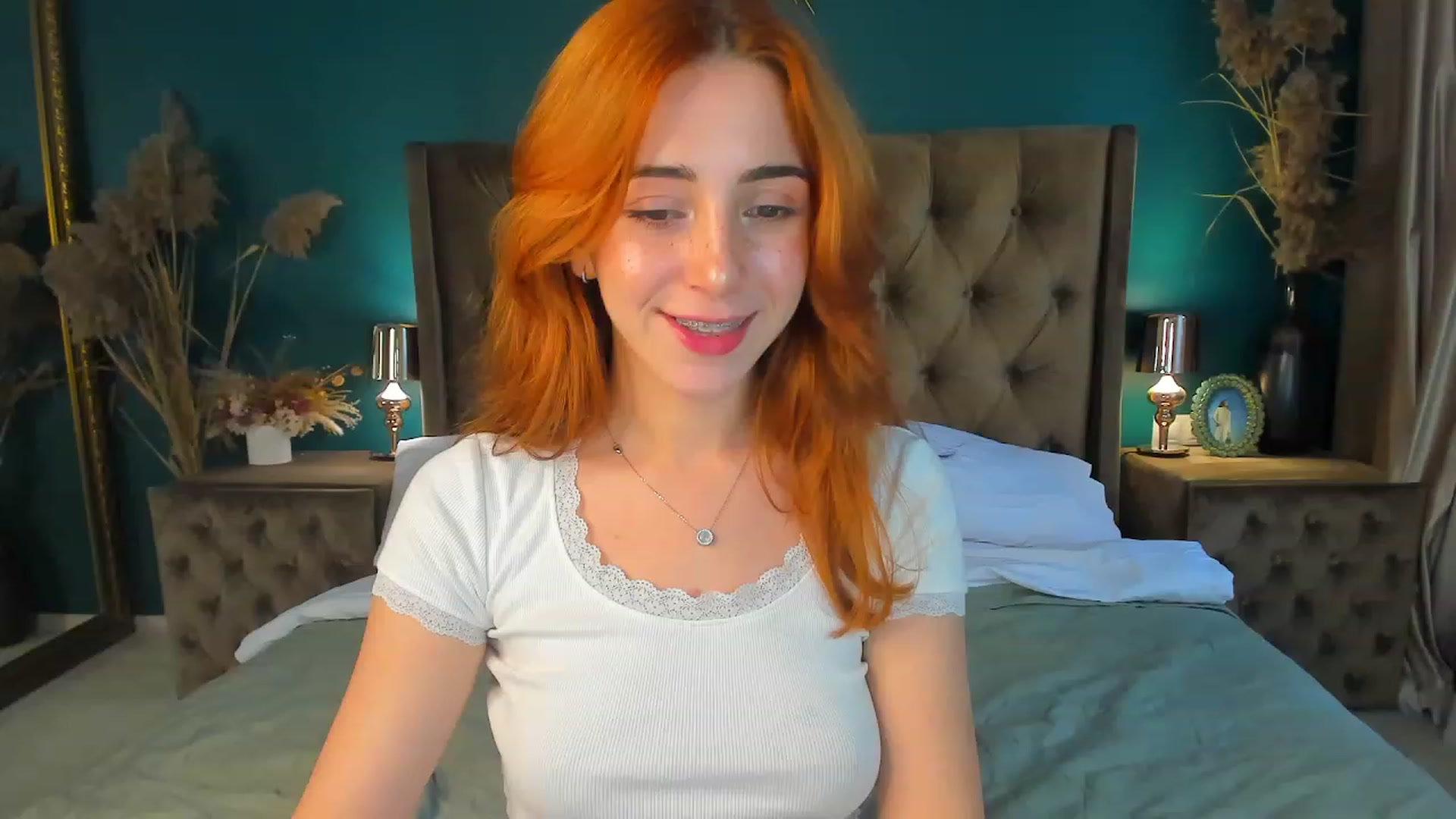 Gallery image thumbnail from ElsaYoung's myfreecams stream on, 09/14/2023, 13:59 image 18 of 20