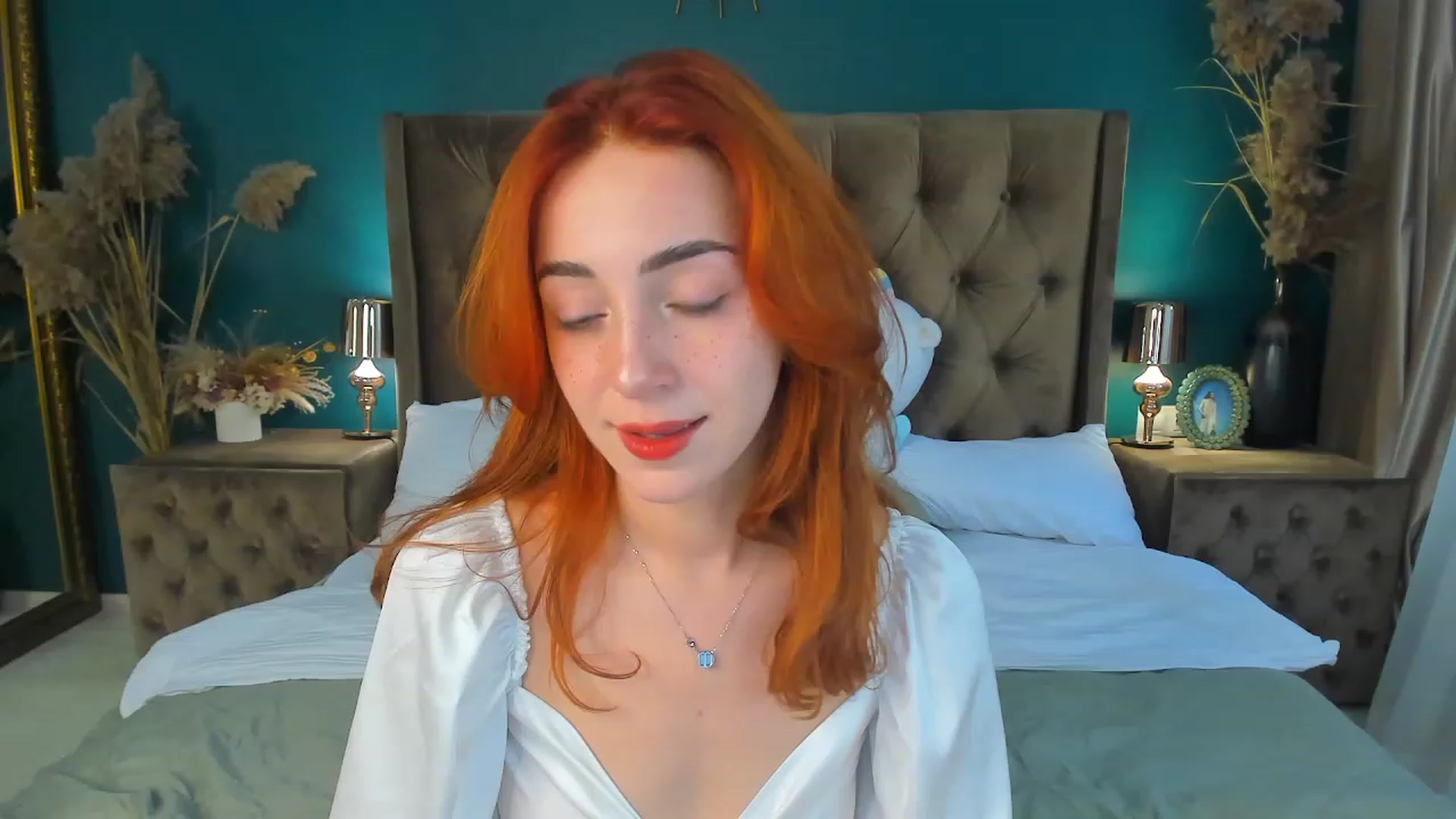 Gallery image thumbnail from ElsaYoung's myfreecams stream on, 09/16/2023, 06:32 image 3 of 20