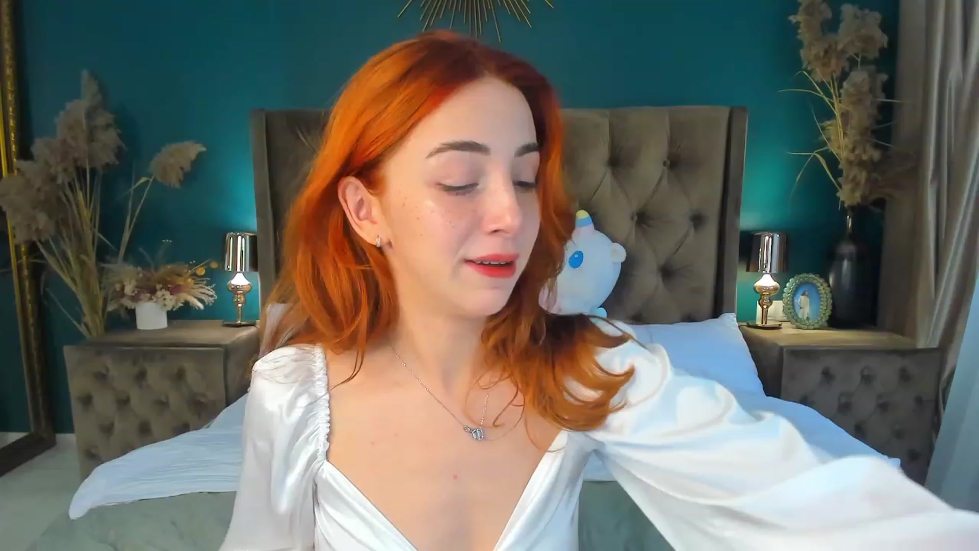Gallery image thumbnail from ElsaYoung's myfreecams stream on, 09/16/2023, 06:32 image 17 of 20