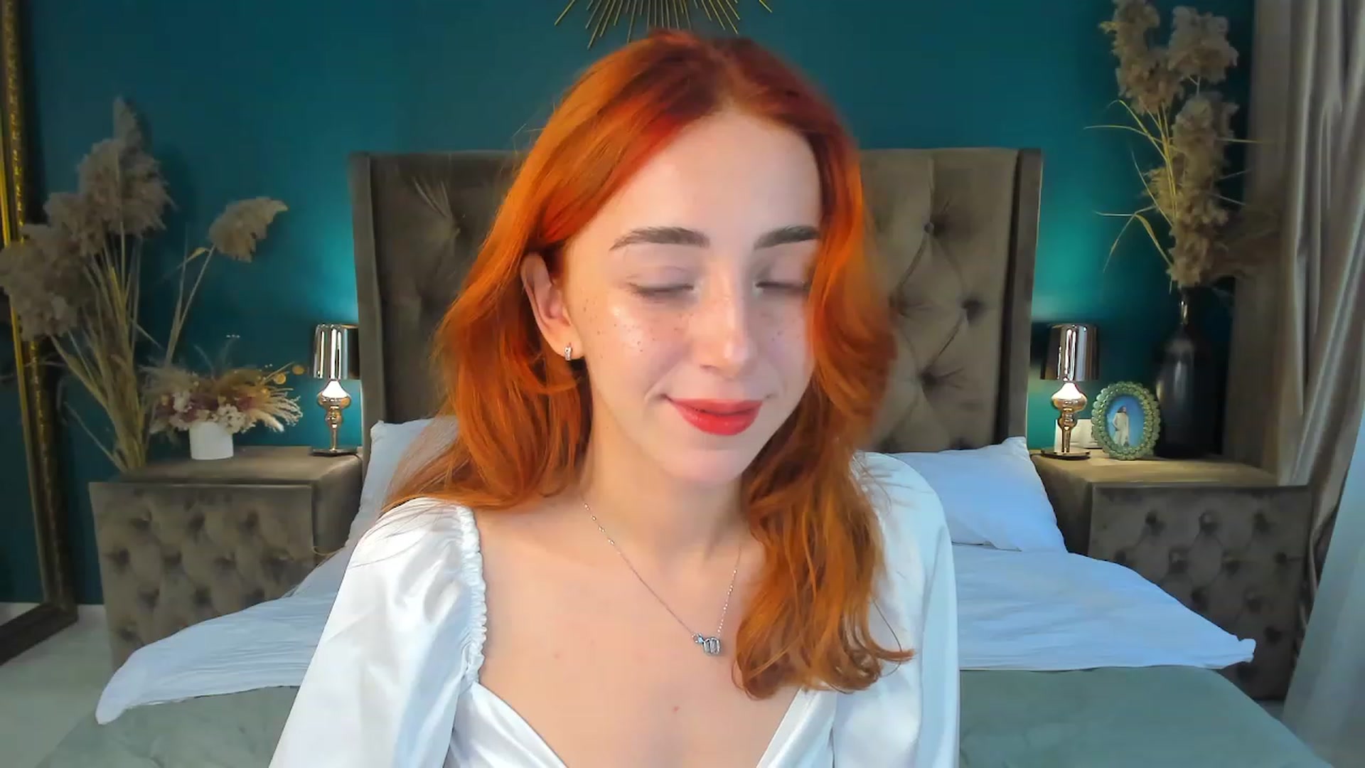 Gallery image thumbnail from ElsaYoung's myfreecams stream on, 09/16/2023, 06:32 image 18 of 20