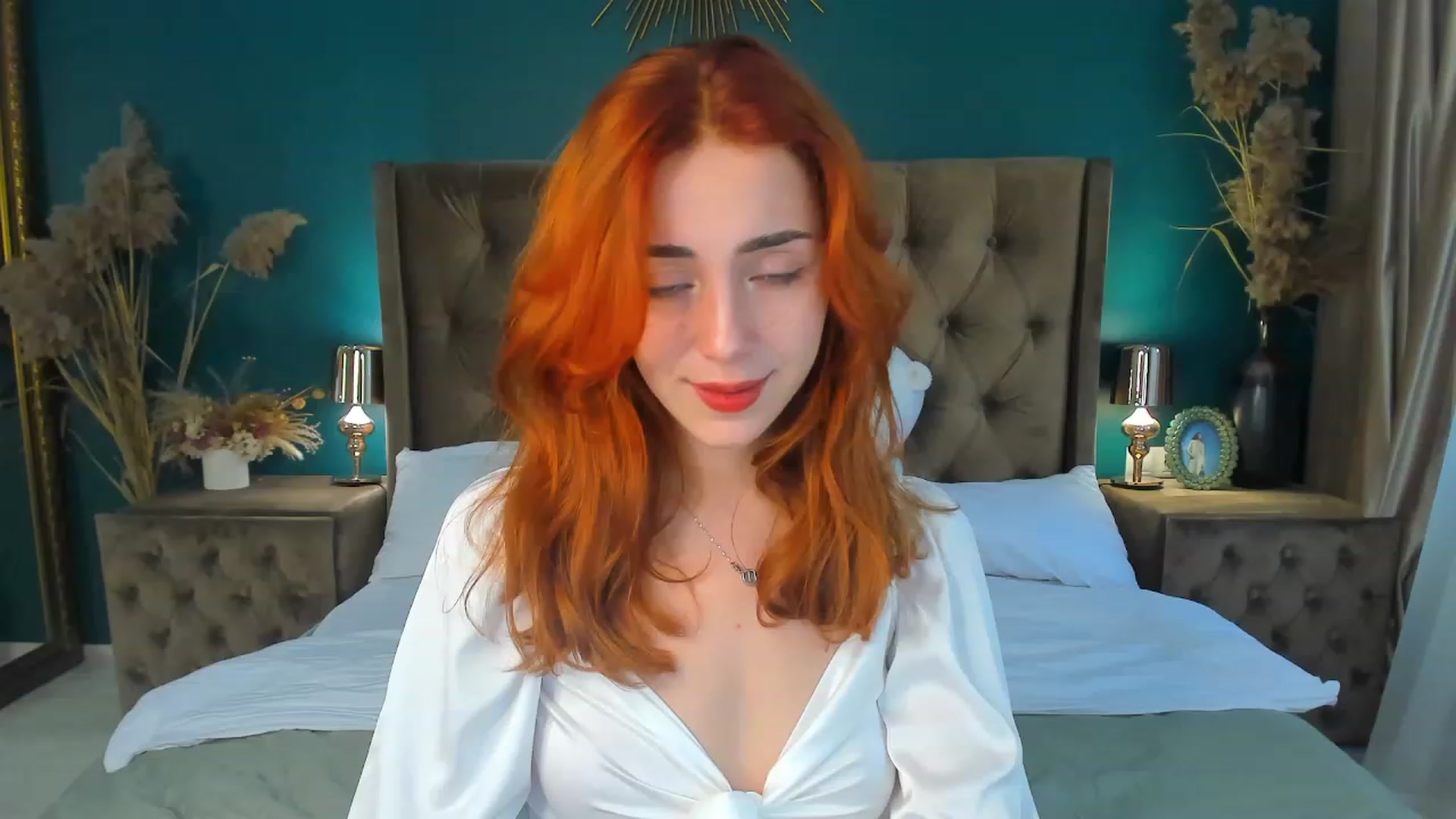 Gallery image thumbnail from ElsaYoung's myfreecams stream on, 09/16/2023, 06:32 image 13 of 20