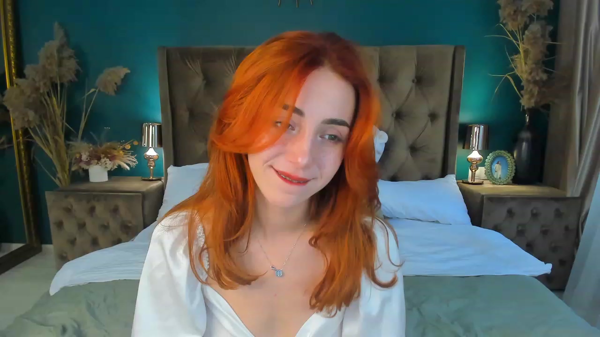Gallery image thumbnail from ElsaYoung's myfreecams stream on, 09/16/2023, 06:32 image 2 of 20