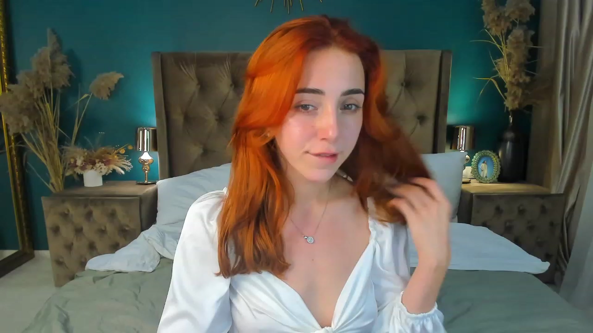 Gallery image thumbnail from ElsaYoung's myfreecams stream on, 09/16/2023, 11:16 image 3 of 20