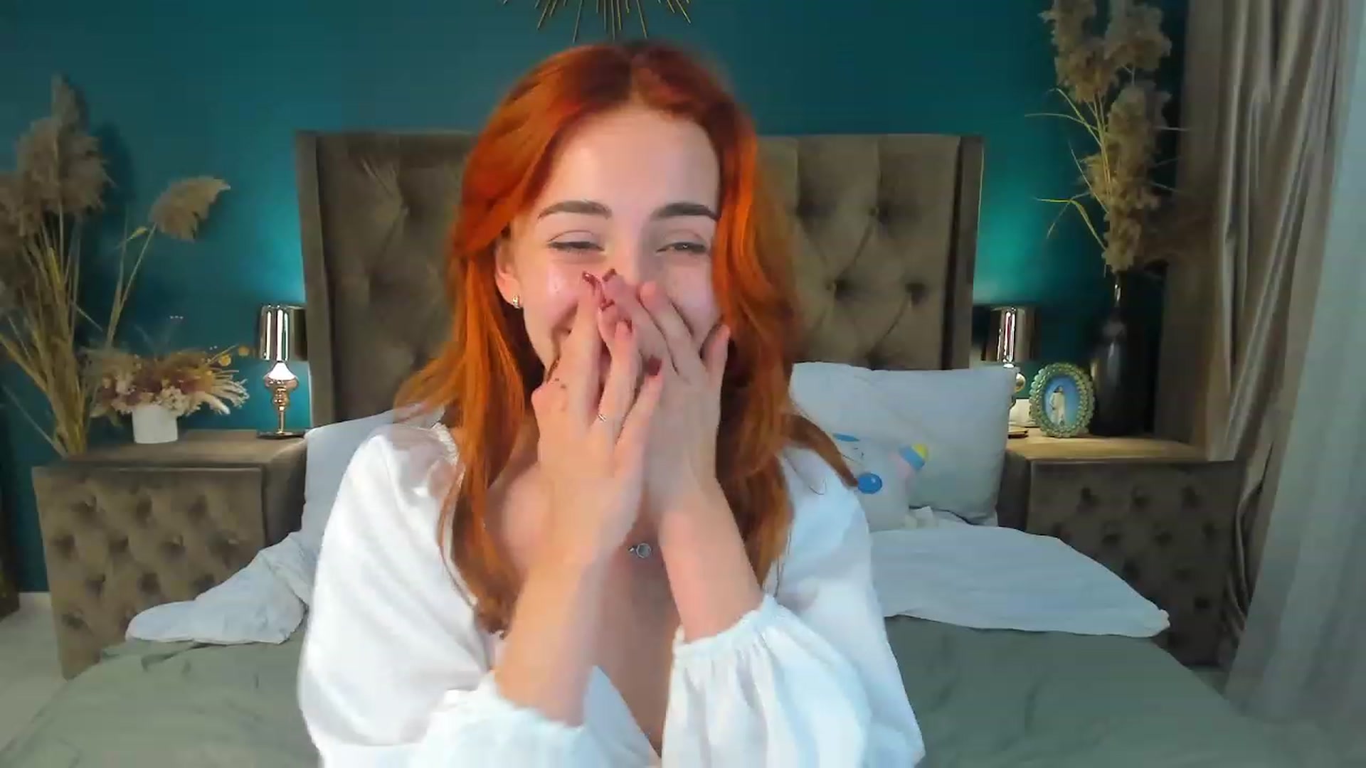 Gallery image thumbnail from ElsaYoung's myfreecams stream on, 09/16/2023, 11:16 image 19 of 20