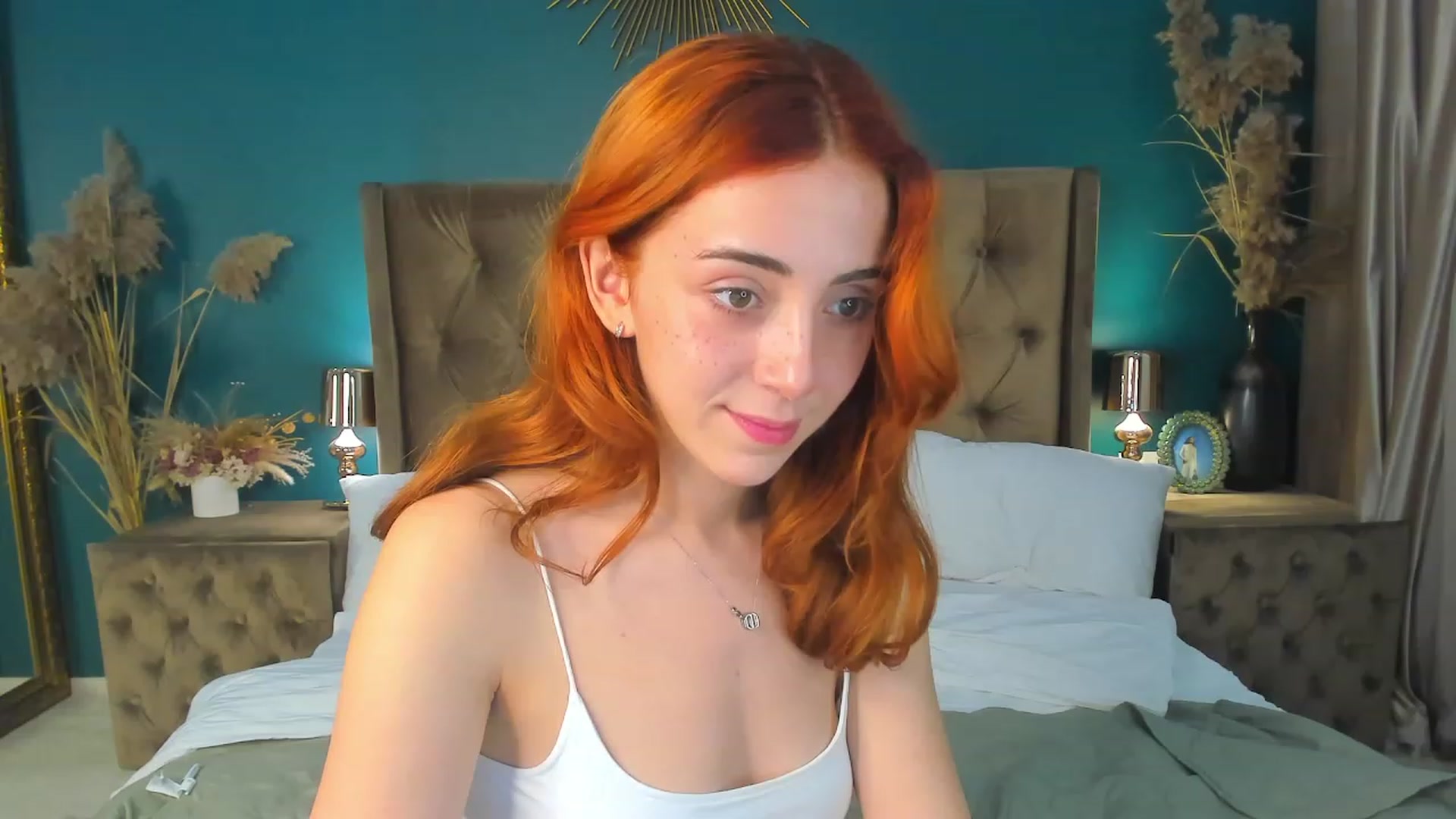 Gallery image thumbnail from ElsaYoung's myfreecams stream on, 09/17/2023, 13:37 image 11 of 20