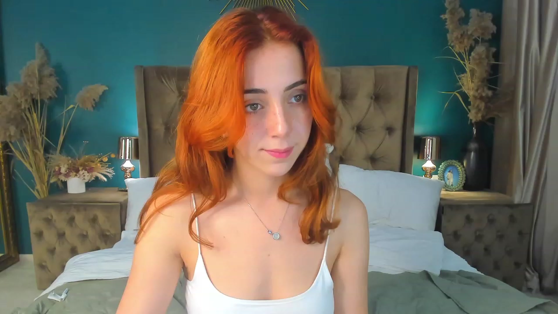 Gallery image thumbnail from ElsaYoung's myfreecams stream on, 09/17/2023, 13:37 image 13 of 20