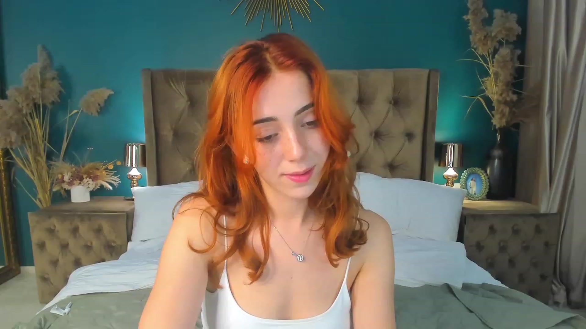 Gallery image thumbnail from ElsaYoung's myfreecams stream on, 09/17/2023, 13:37 image 16 of 20
