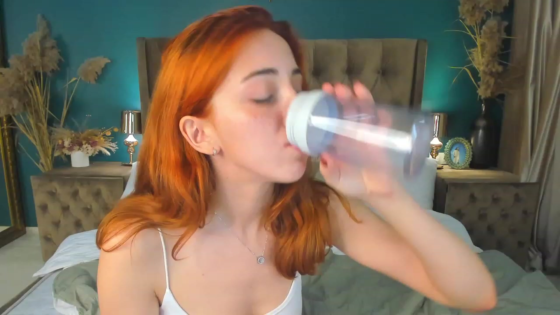 Gallery image thumbnail from ElsaYoung's myfreecams stream on, 09/17/2023, 17:38 image 20 of 20