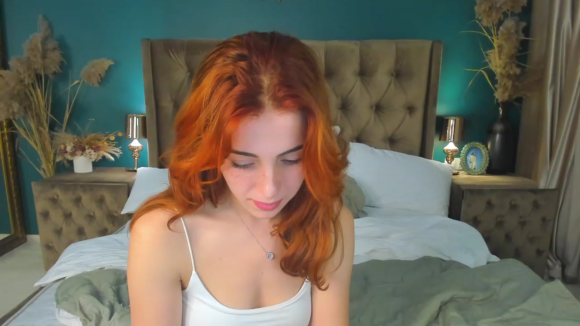 Gallery image thumbnail from ElsaYoung's myfreecams stream on, 09/17/2023, 17:38 image 18 of 20